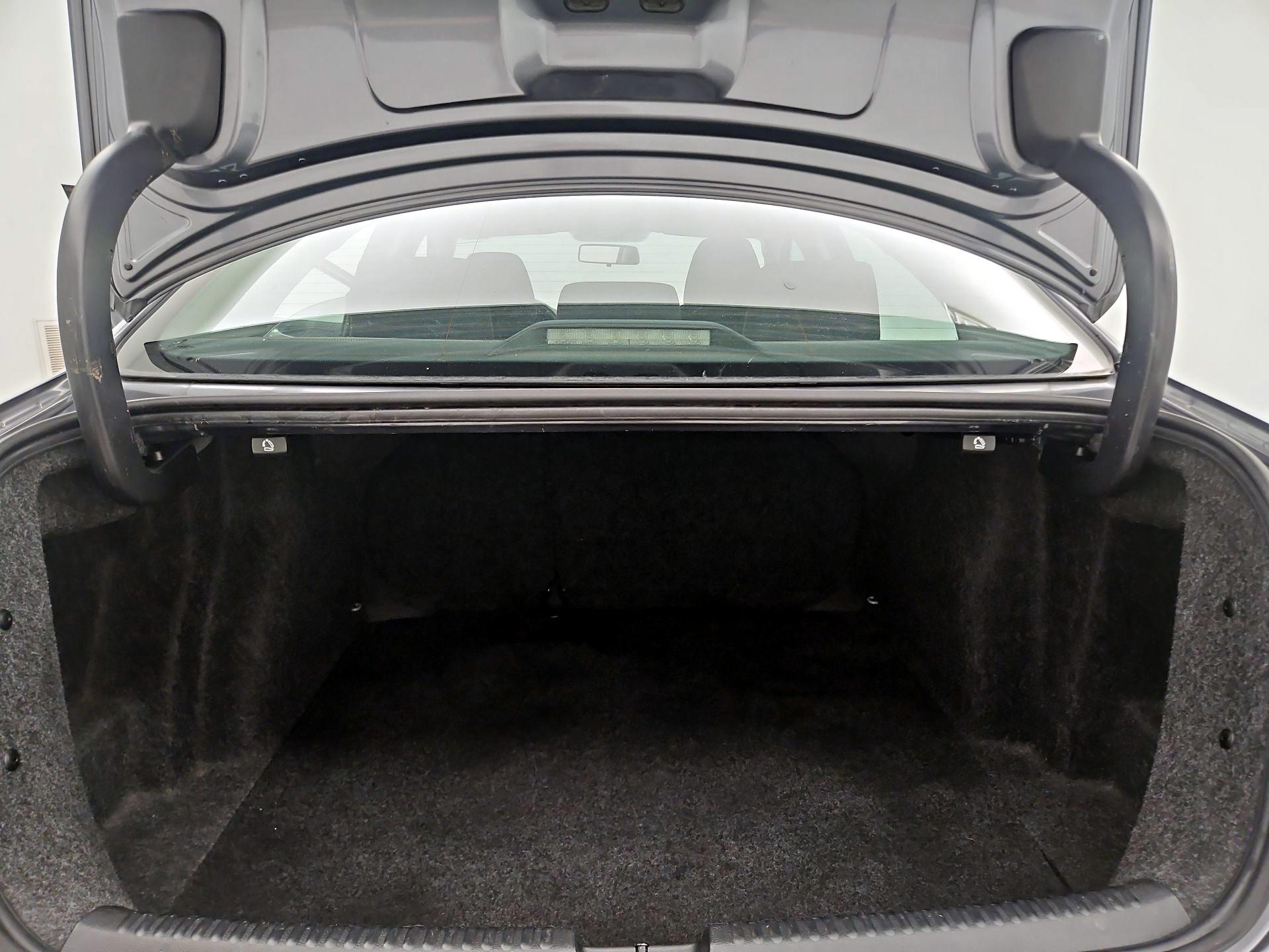 Thumbnail: 2014 Volkswagen Jetta - 19