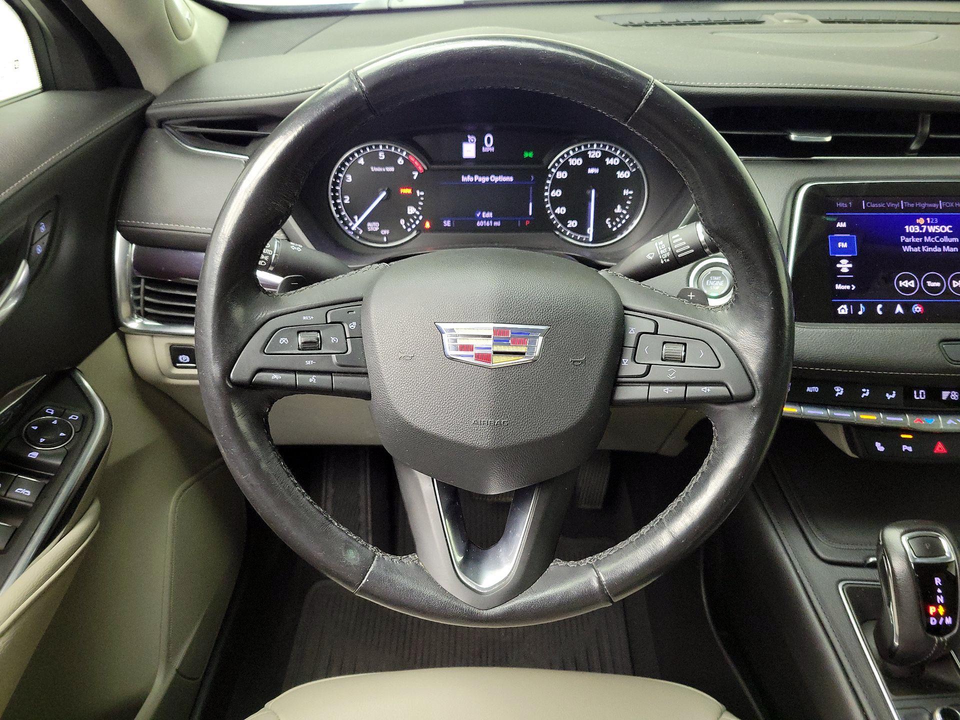 Thumbnail: 2019 Cadillac XT4 - 10