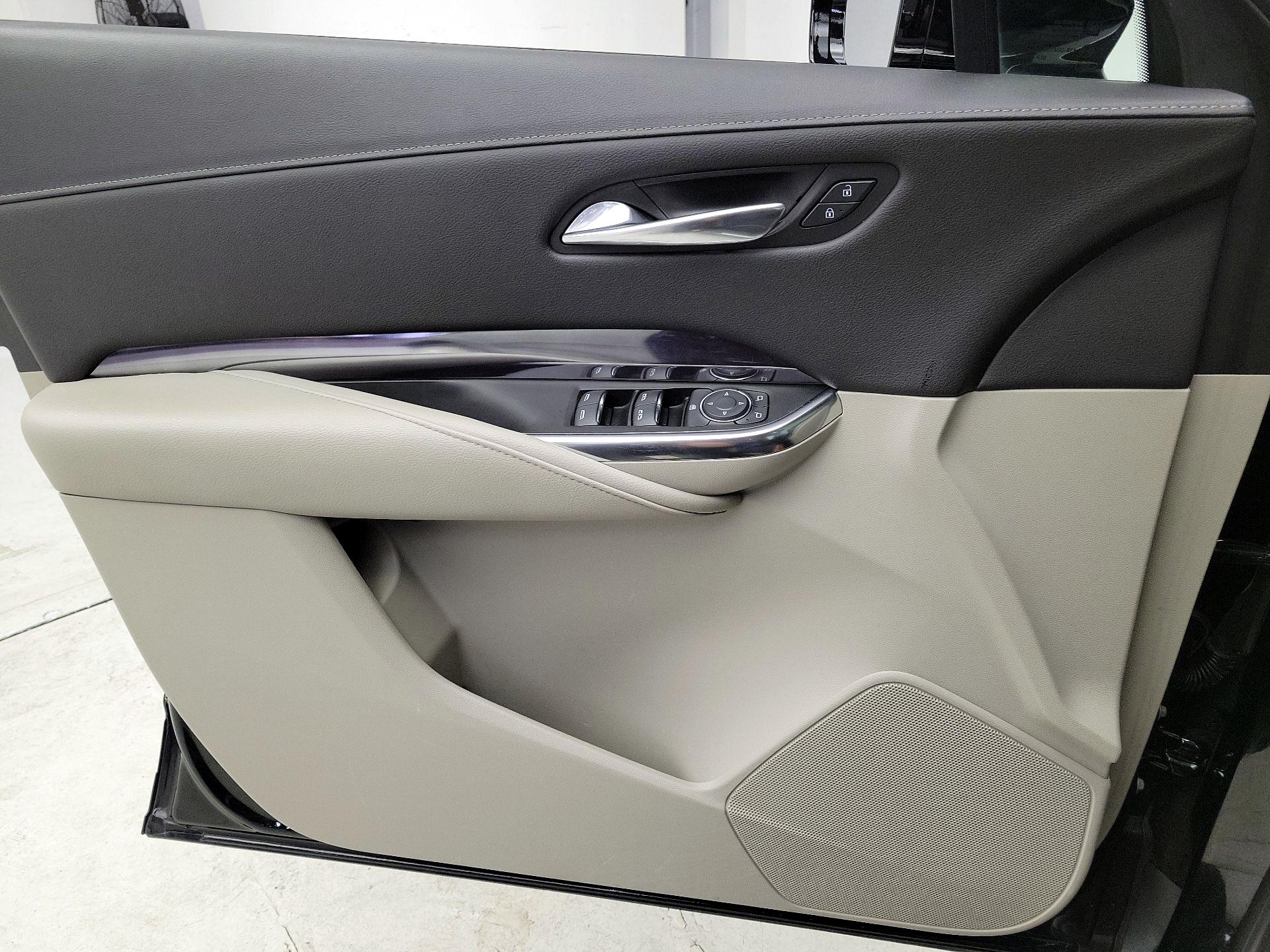 Thumbnail: 2019 Cadillac XT4 - 12