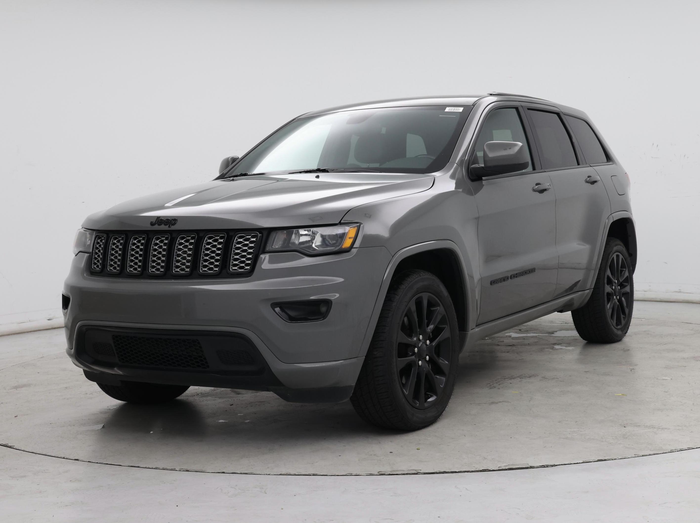 Thumbnail: 2020 Jeep Grand Cherokee - 4