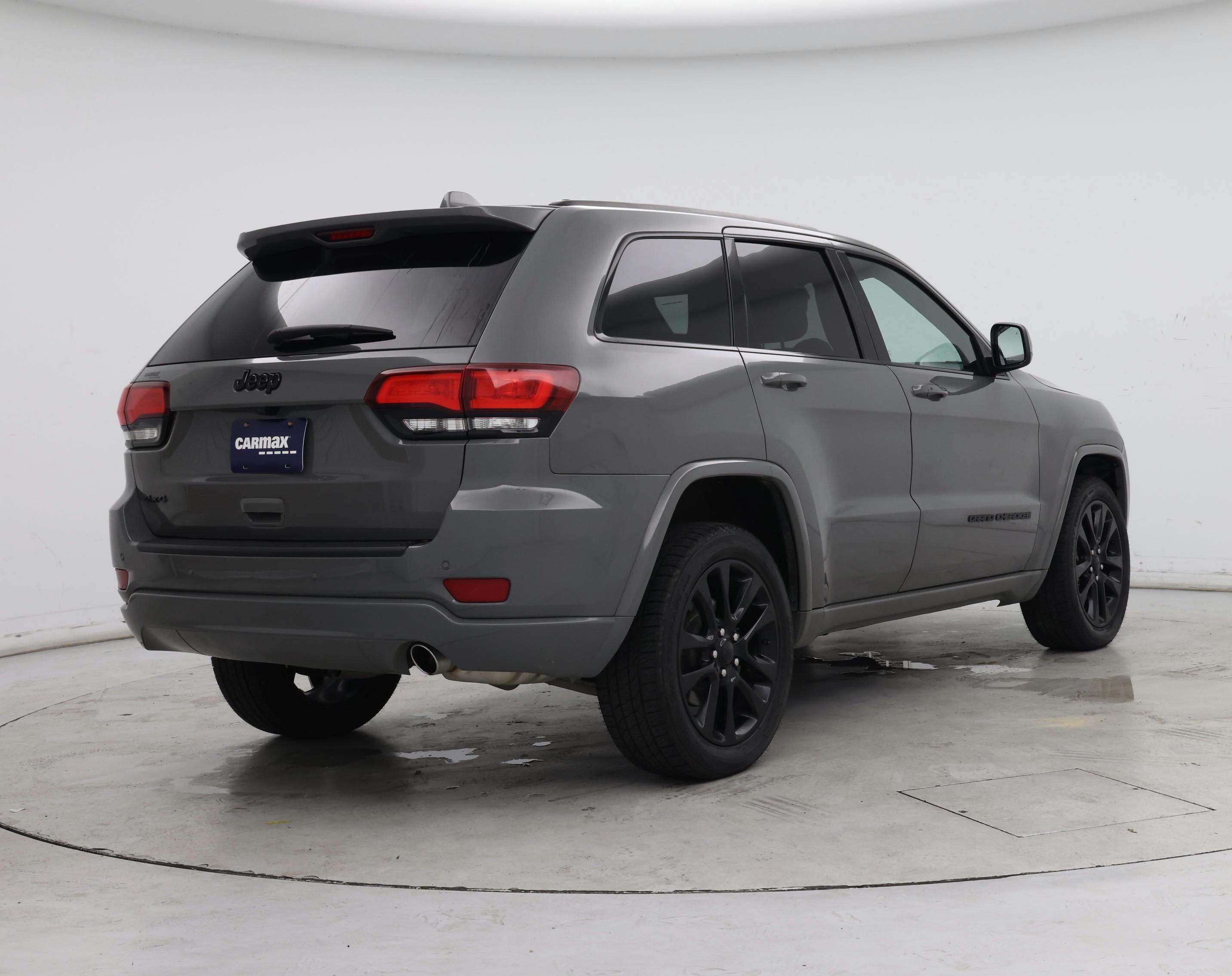 Thumbnail: 2020 Jeep Grand Cherokee - 8