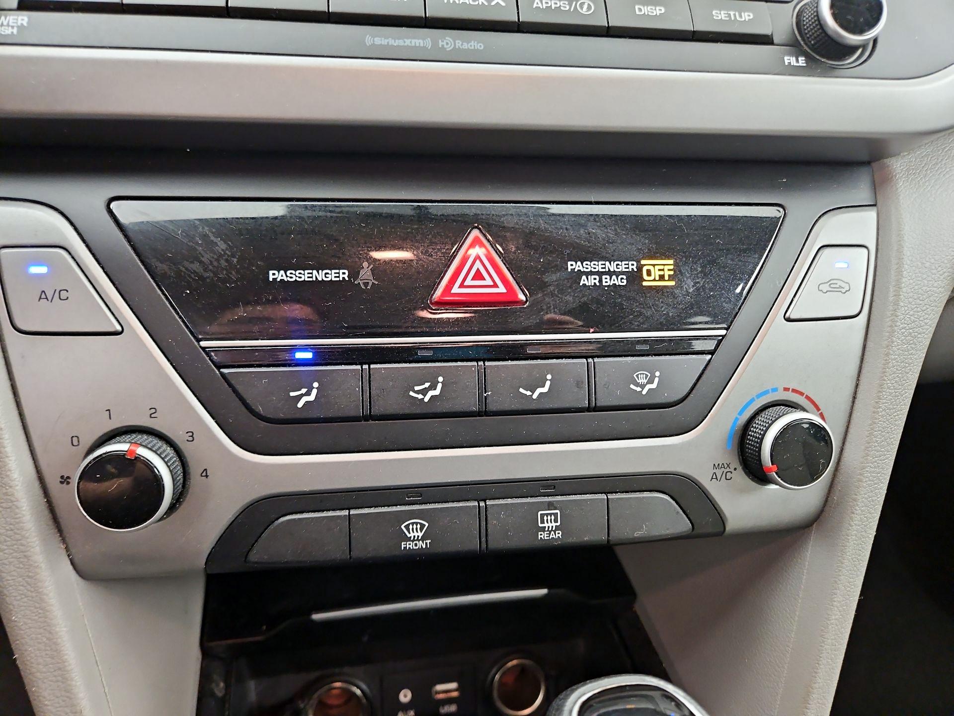 Thumbnail: 2018 Hyundai Elantra - 16