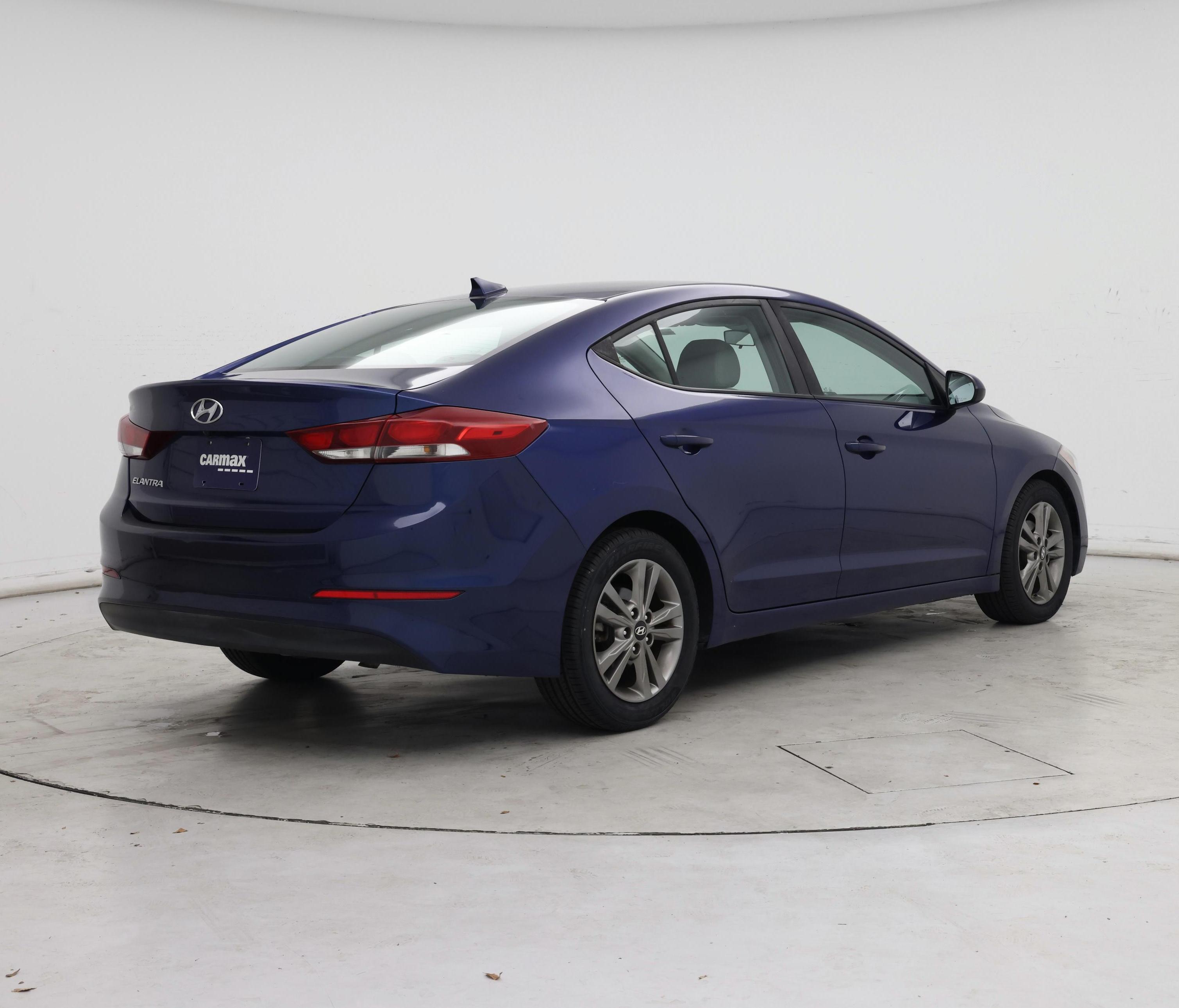 Thumbnail: 2018 Hyundai Elantra - 8