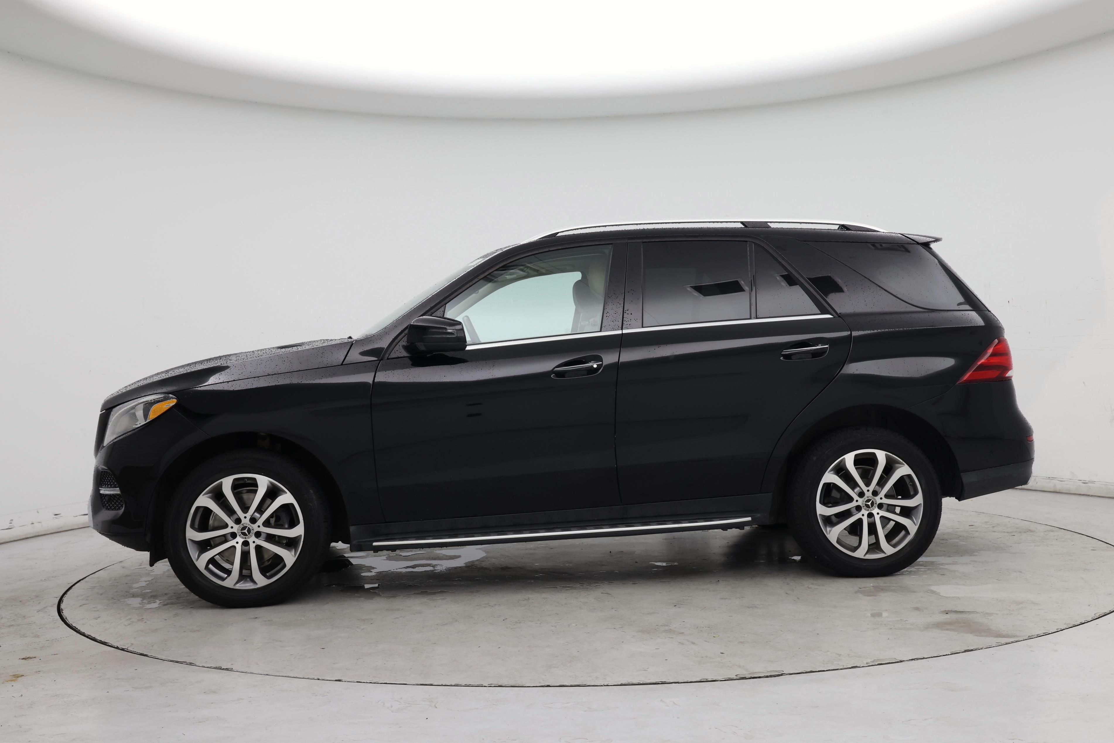 Thumbnail: 2018 Mercedes-Benz GLE - 3