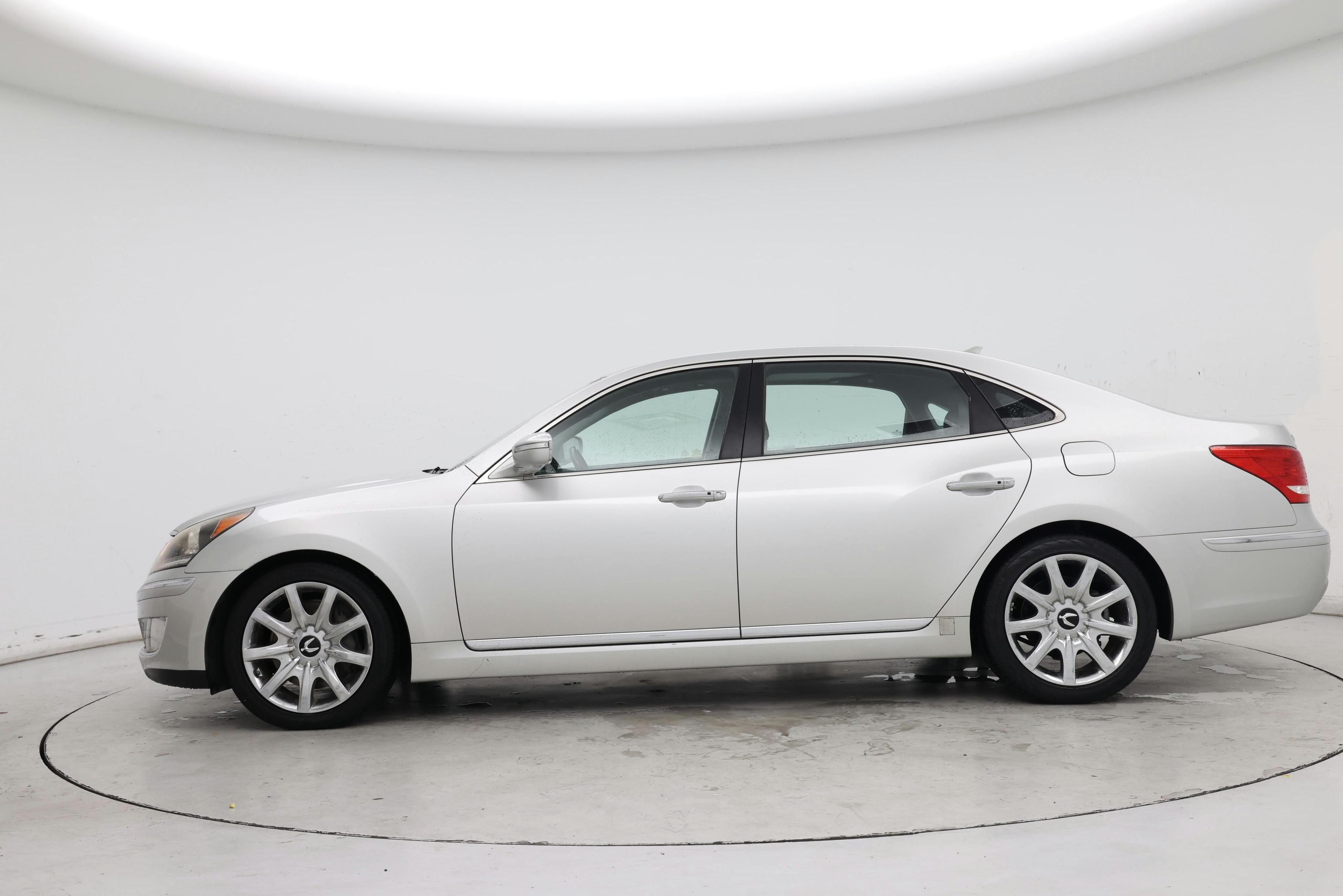 Thumbnail: 2013 Hyundai Equus - 3