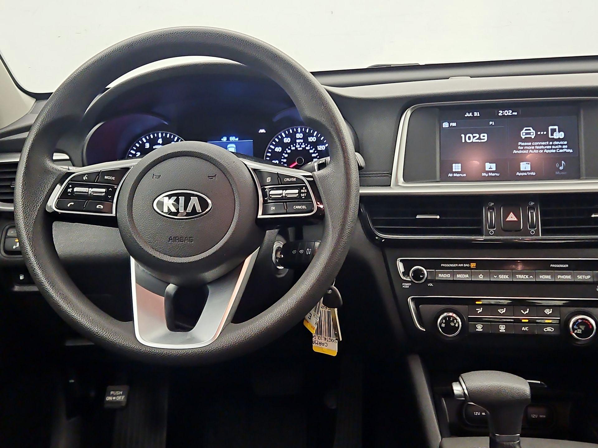 Thumbnail: 2020 Kia Optima - 10