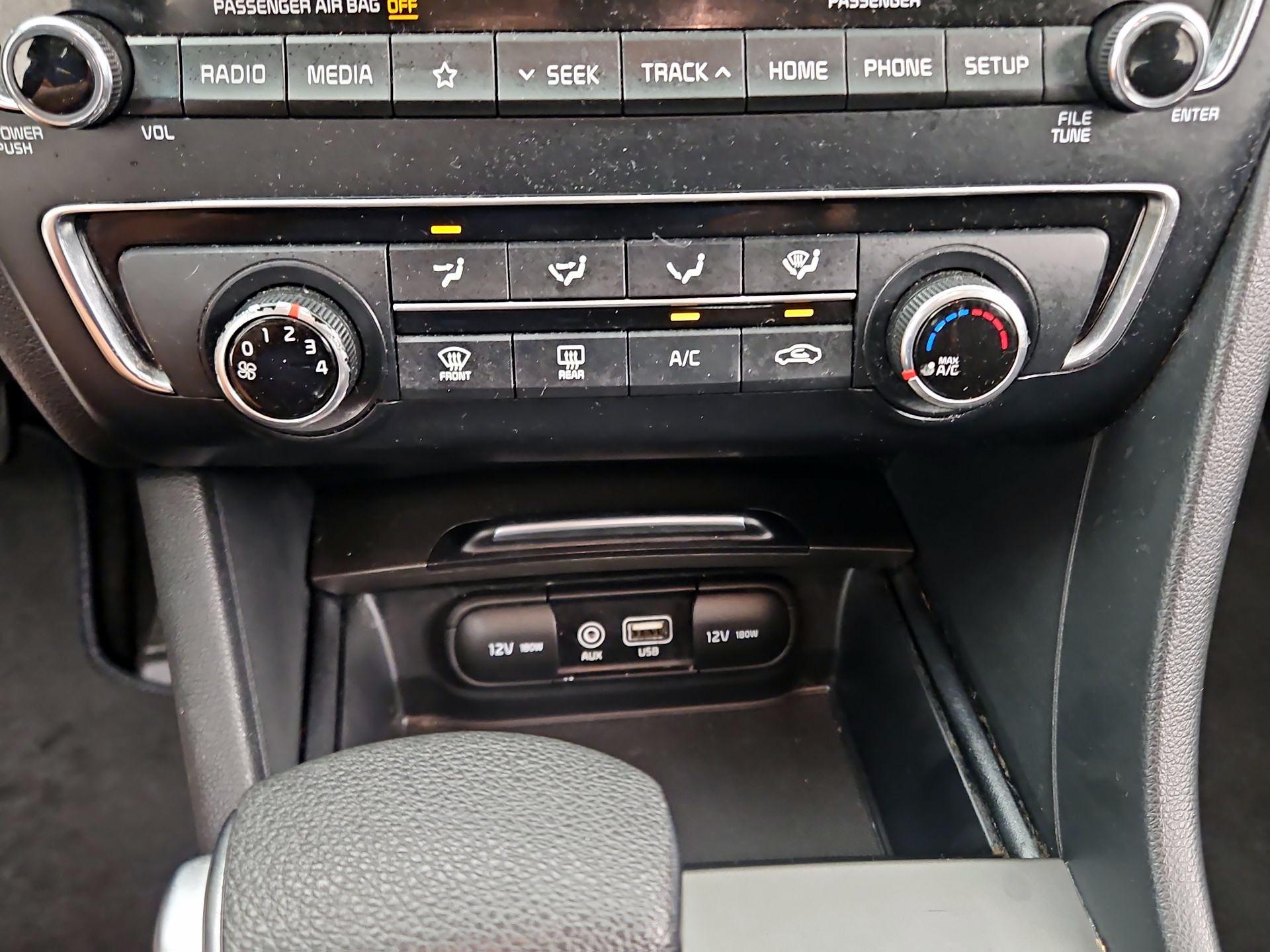 Thumbnail: 2020 Kia Optima - 16