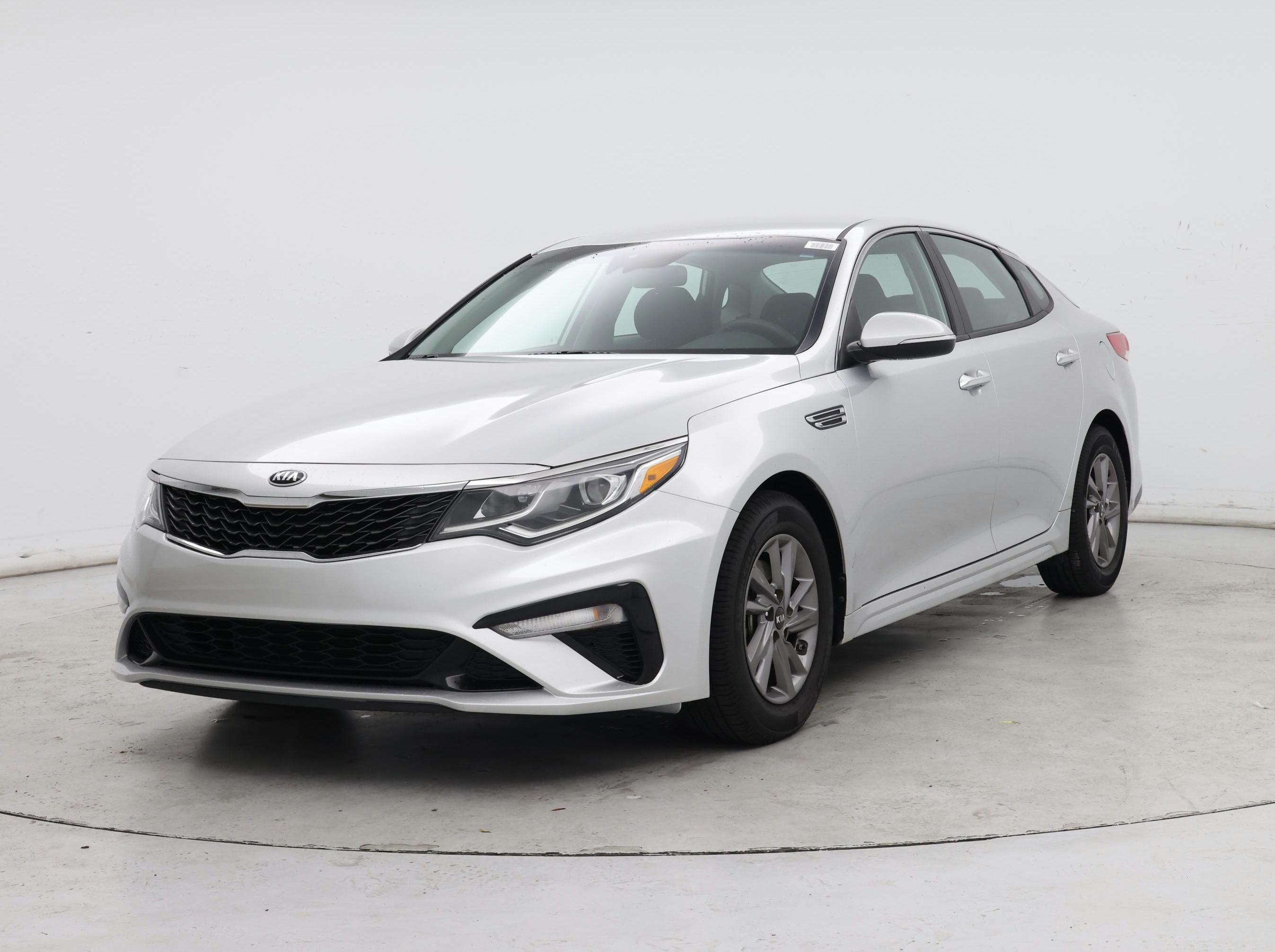 Thumbnail: 2020 Kia Optima - 4
