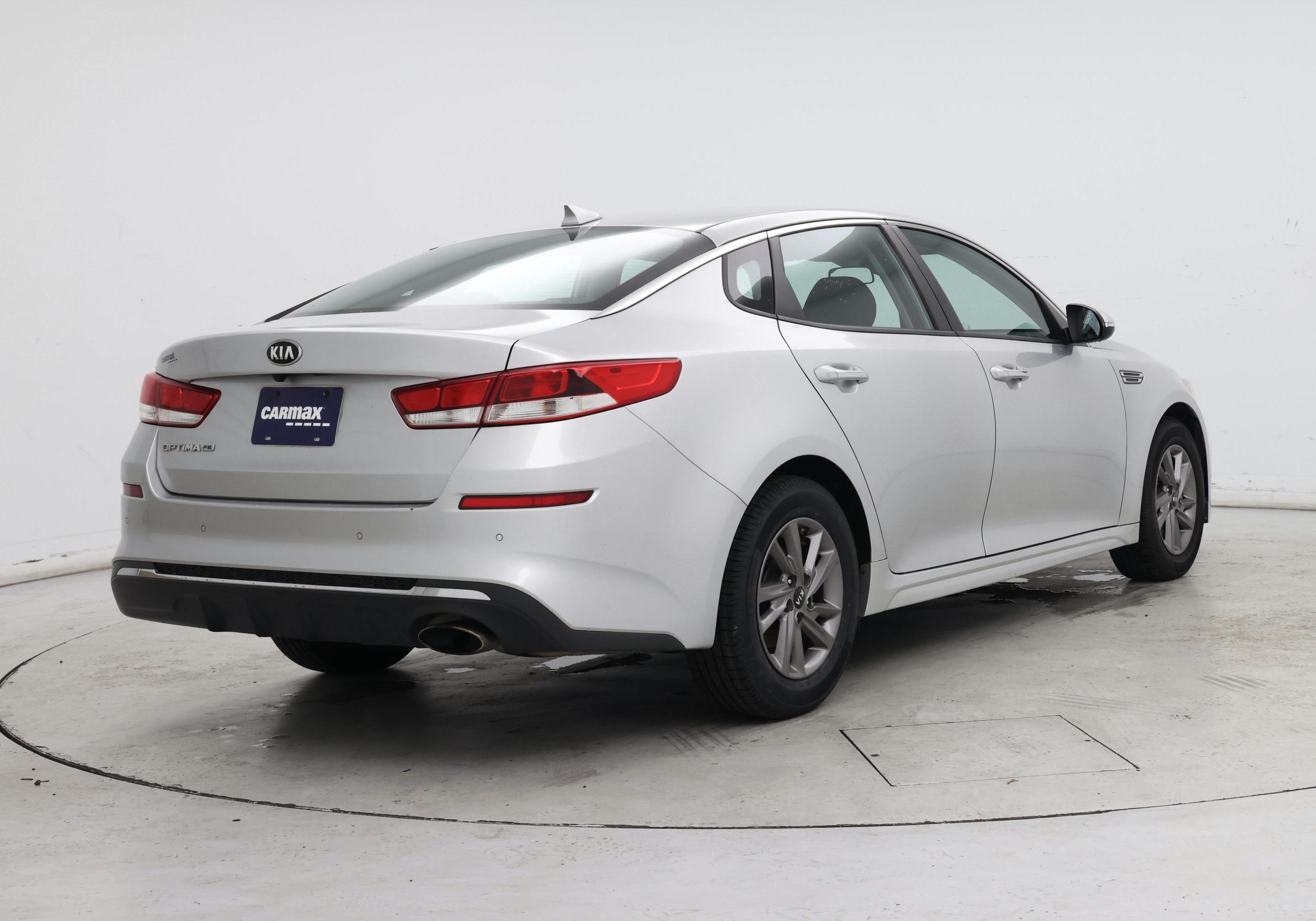 Thumbnail: 2020 Kia Optima - 8