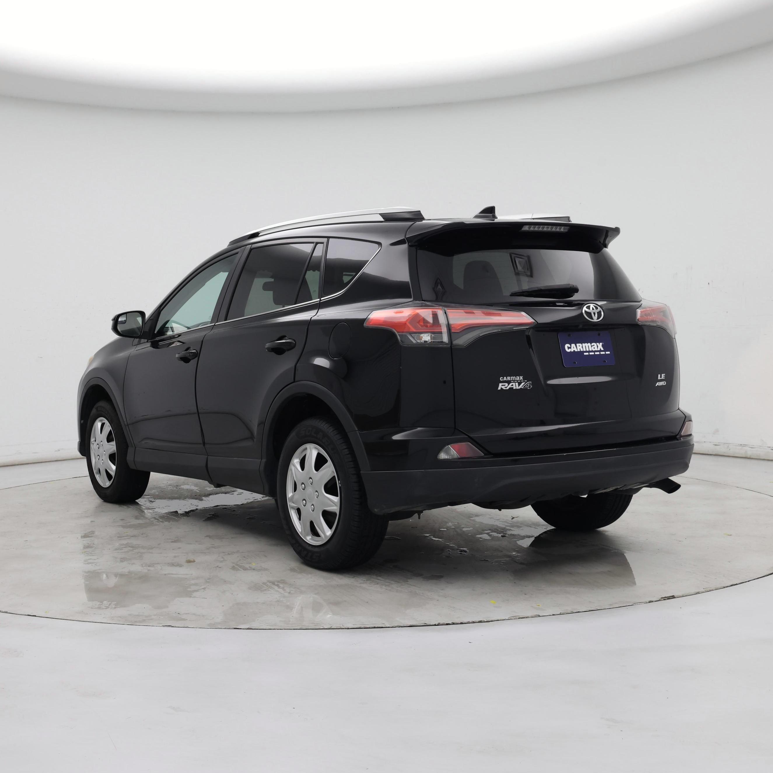 Thumbnail: 2016 Toyota RAV4 - 2