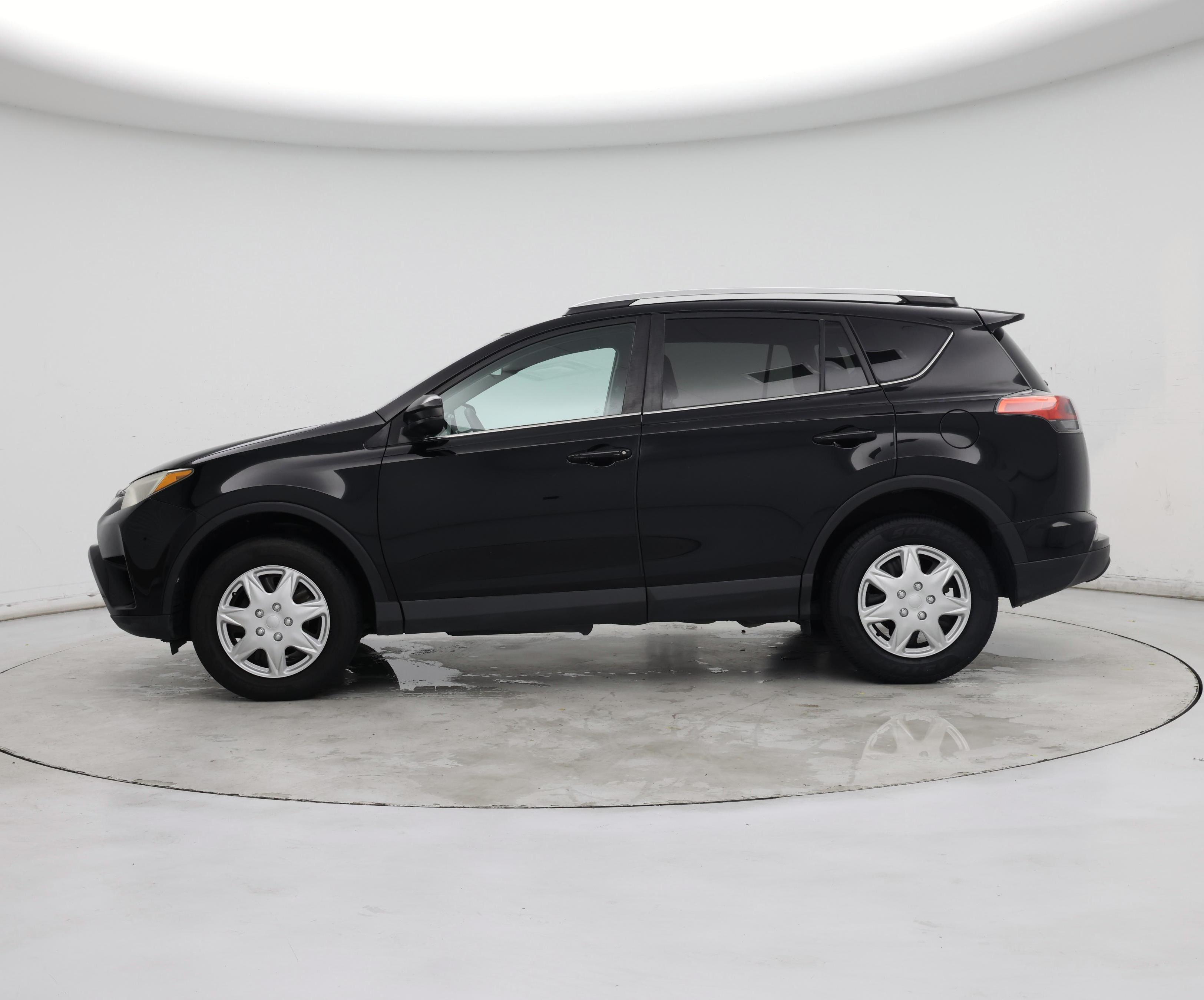 Thumbnail: 2016 Toyota RAV4 - 3