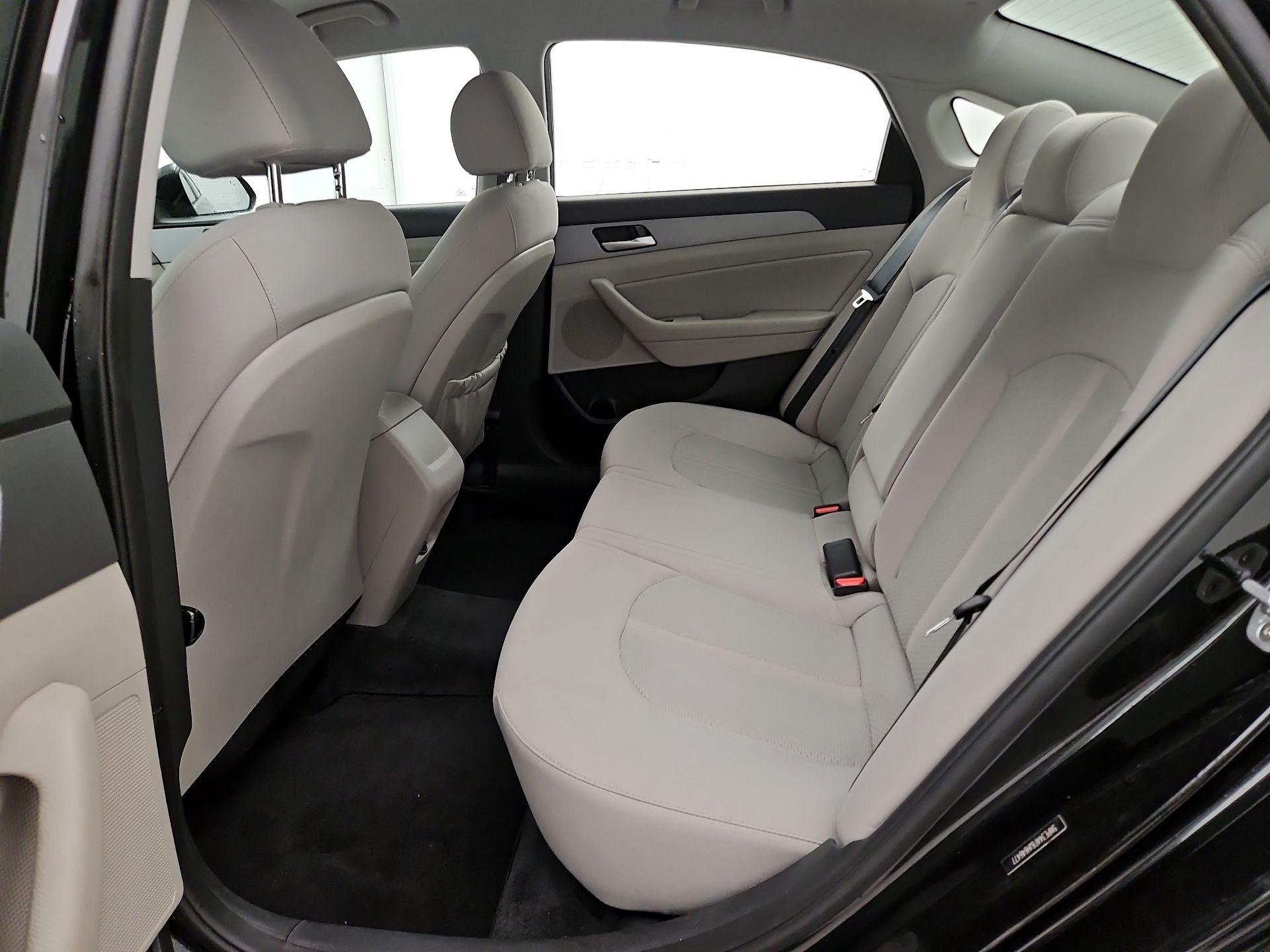Thumbnail: 2018 Hyundai Sonata - 19