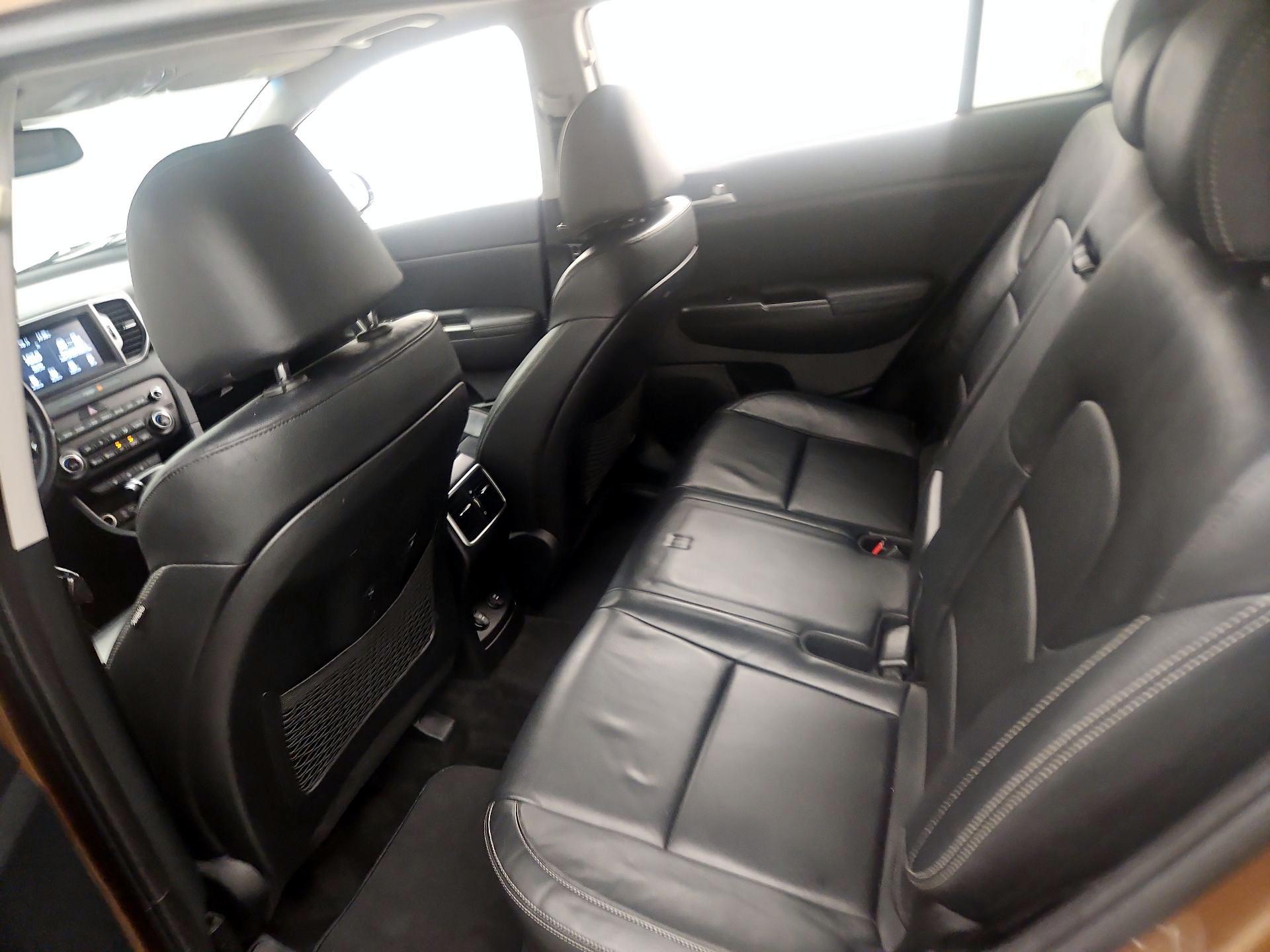 Thumbnail: 2017 Kia Sportage - 19