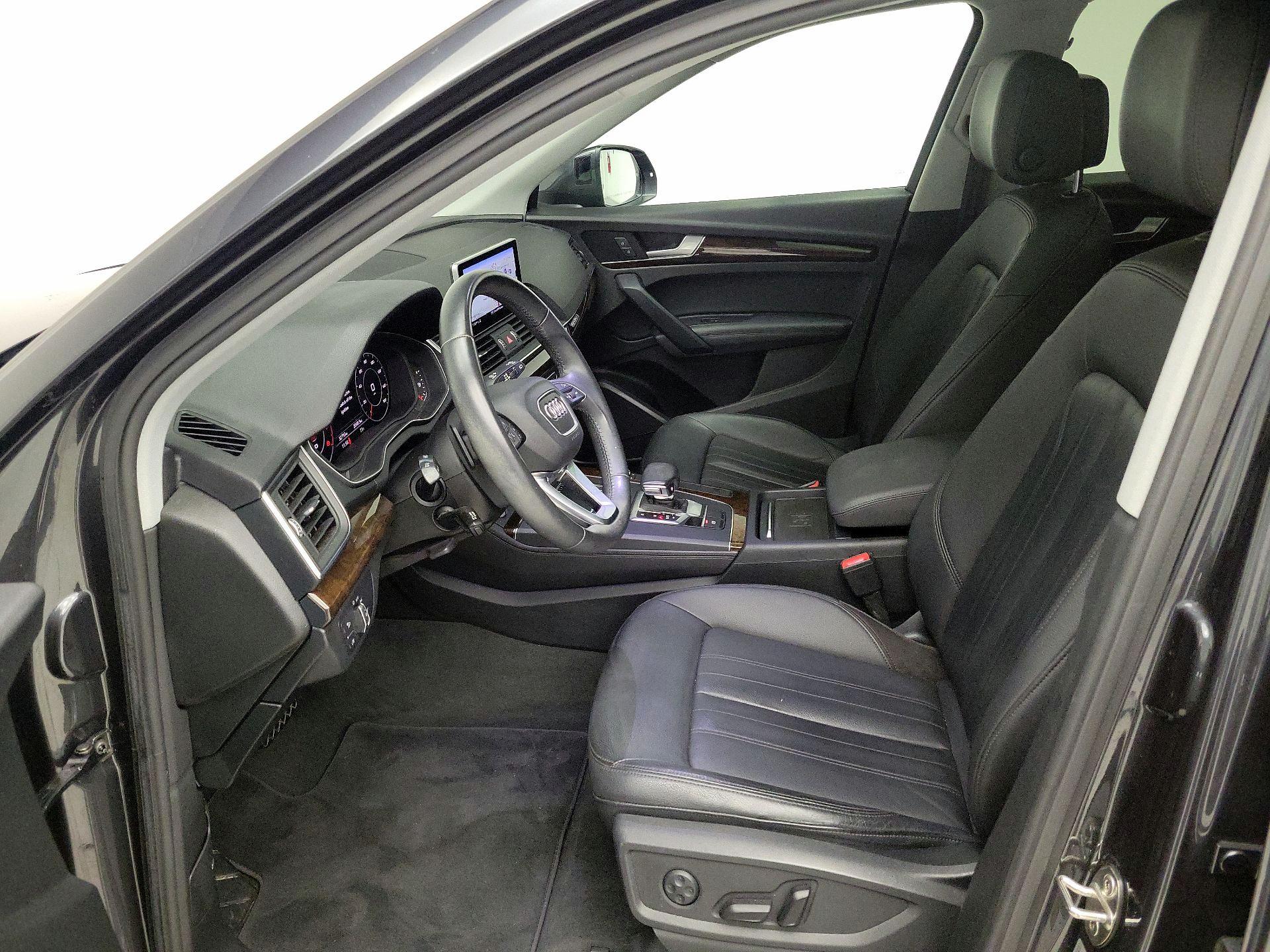 Thumbnail: 2019 Audi Q5 - 11