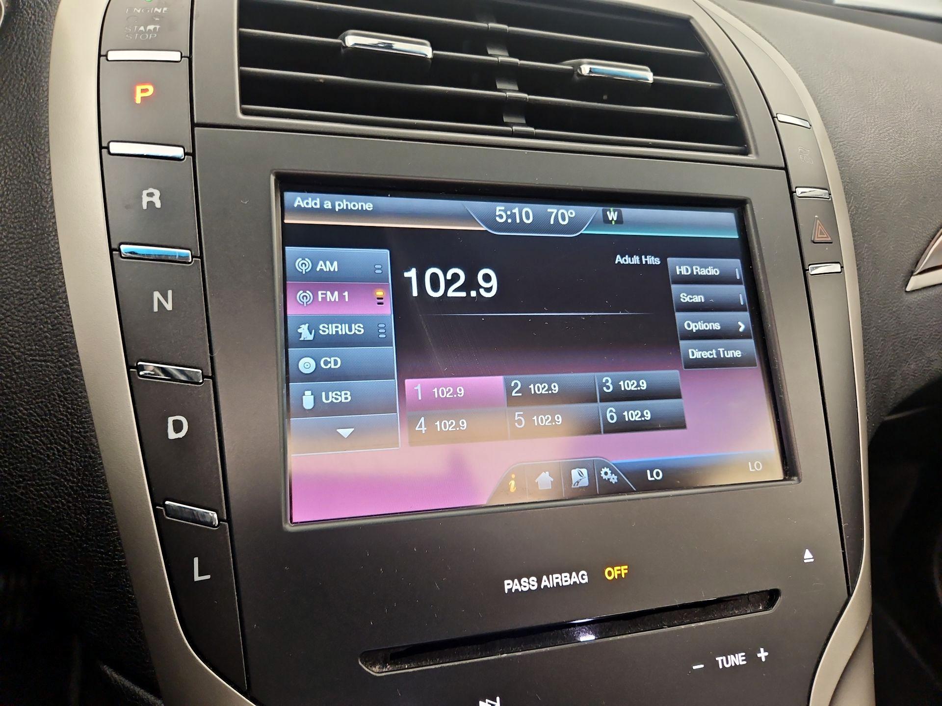 Thumbnail: 2016 Lincoln MKZ - 16