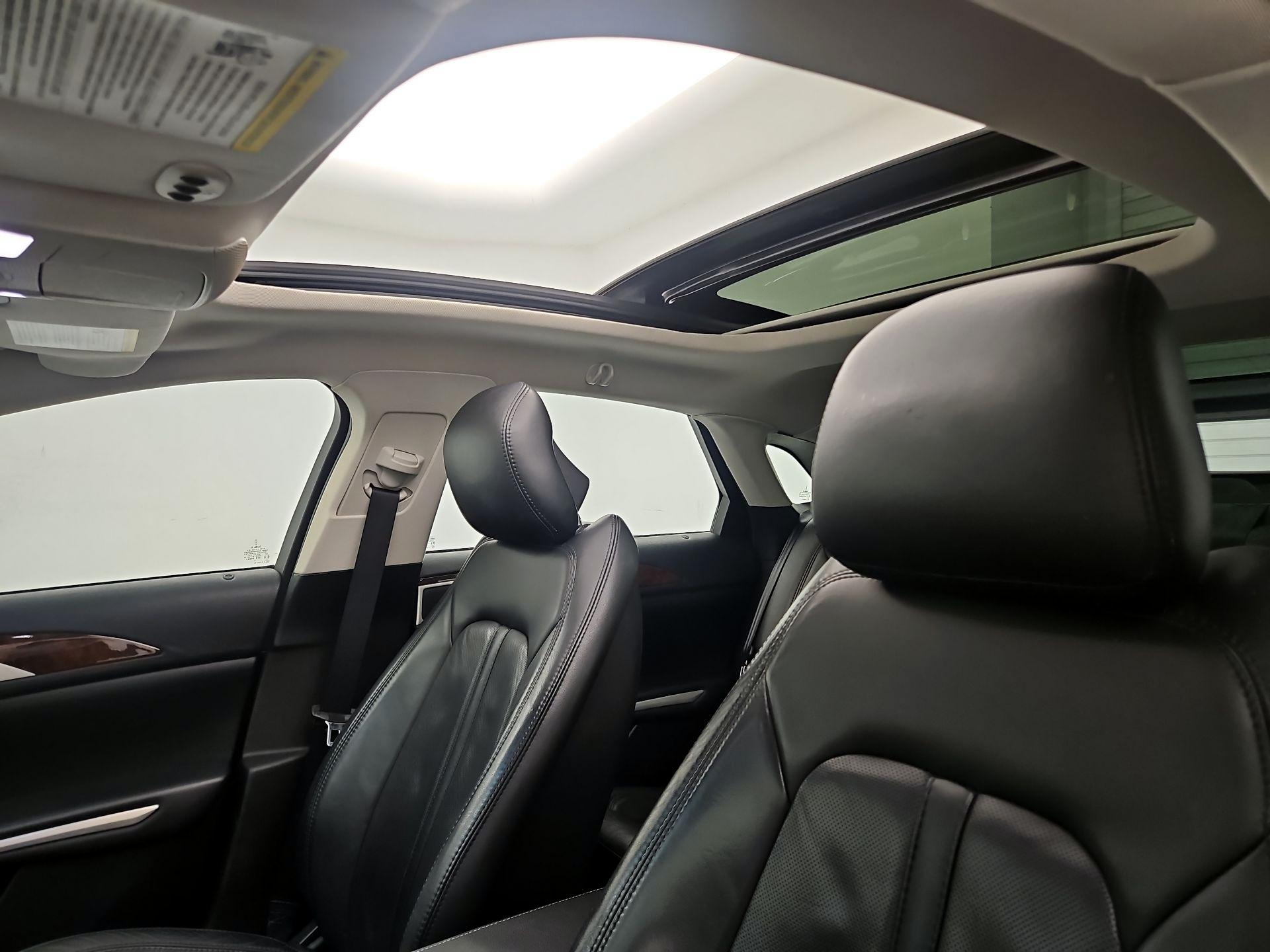 Thumbnail: 2016 Lincoln MKZ - 20