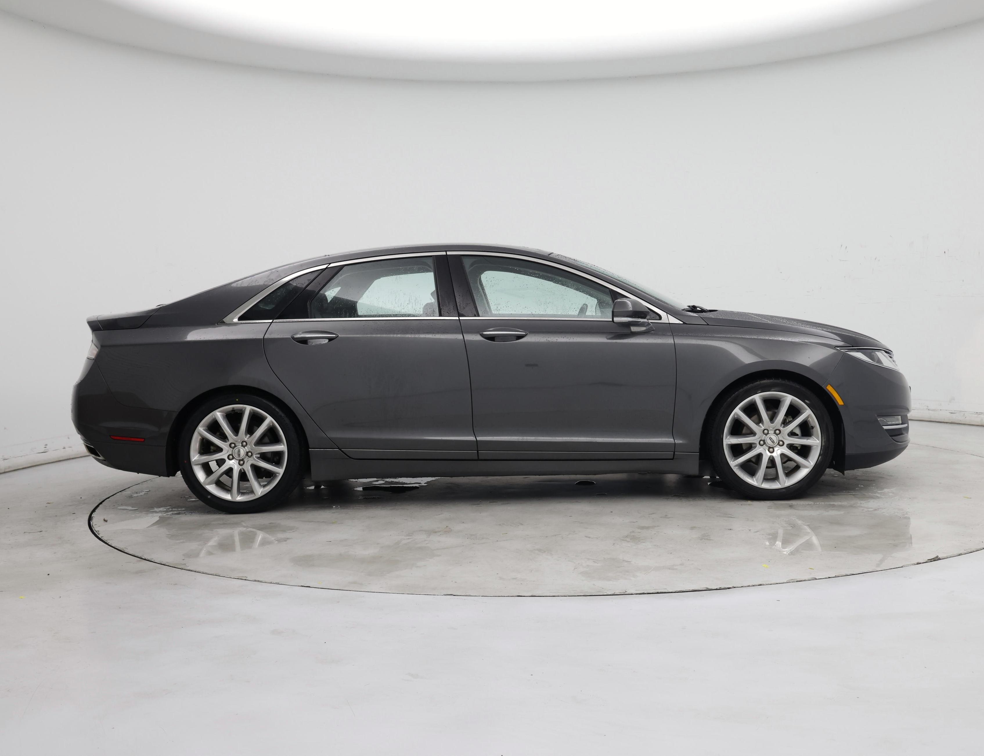 Thumbnail: 2016 Lincoln MKZ - 7
