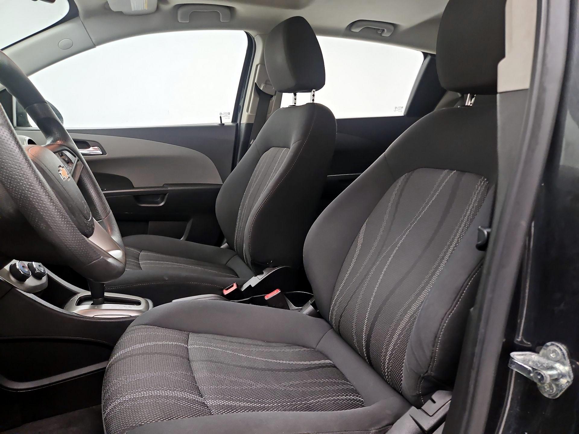 Thumbnail: 2016 Chevrolet Sonic - 11