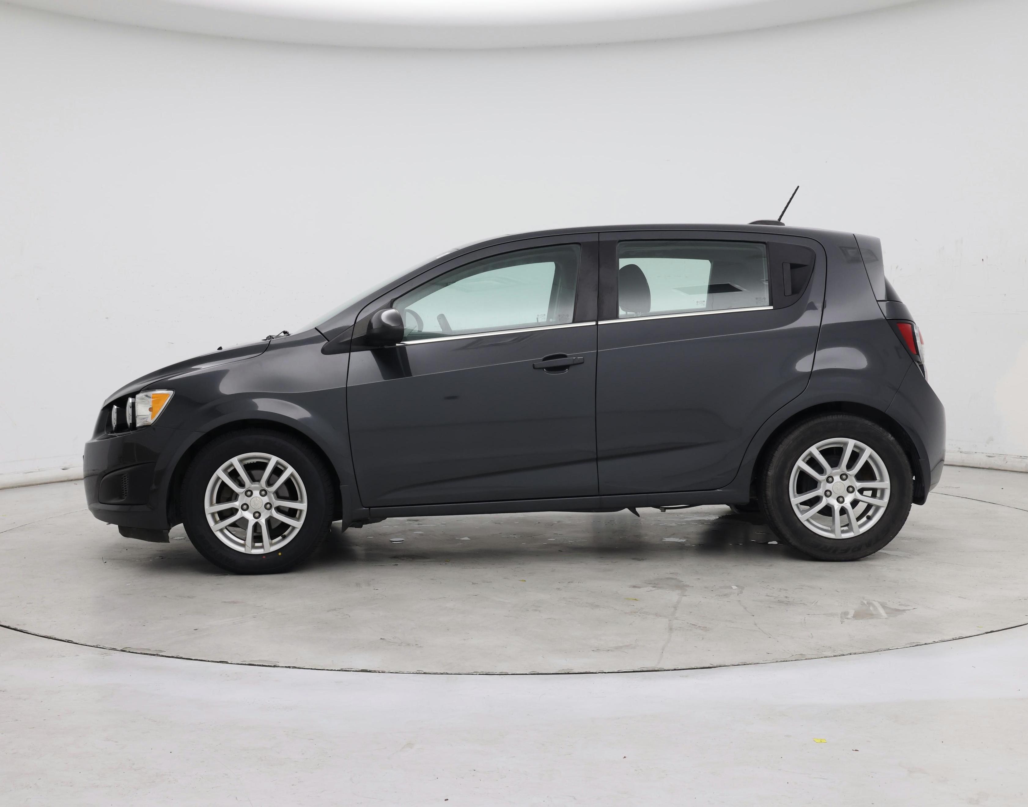 Thumbnail: 2016 Chevrolet Sonic - 3