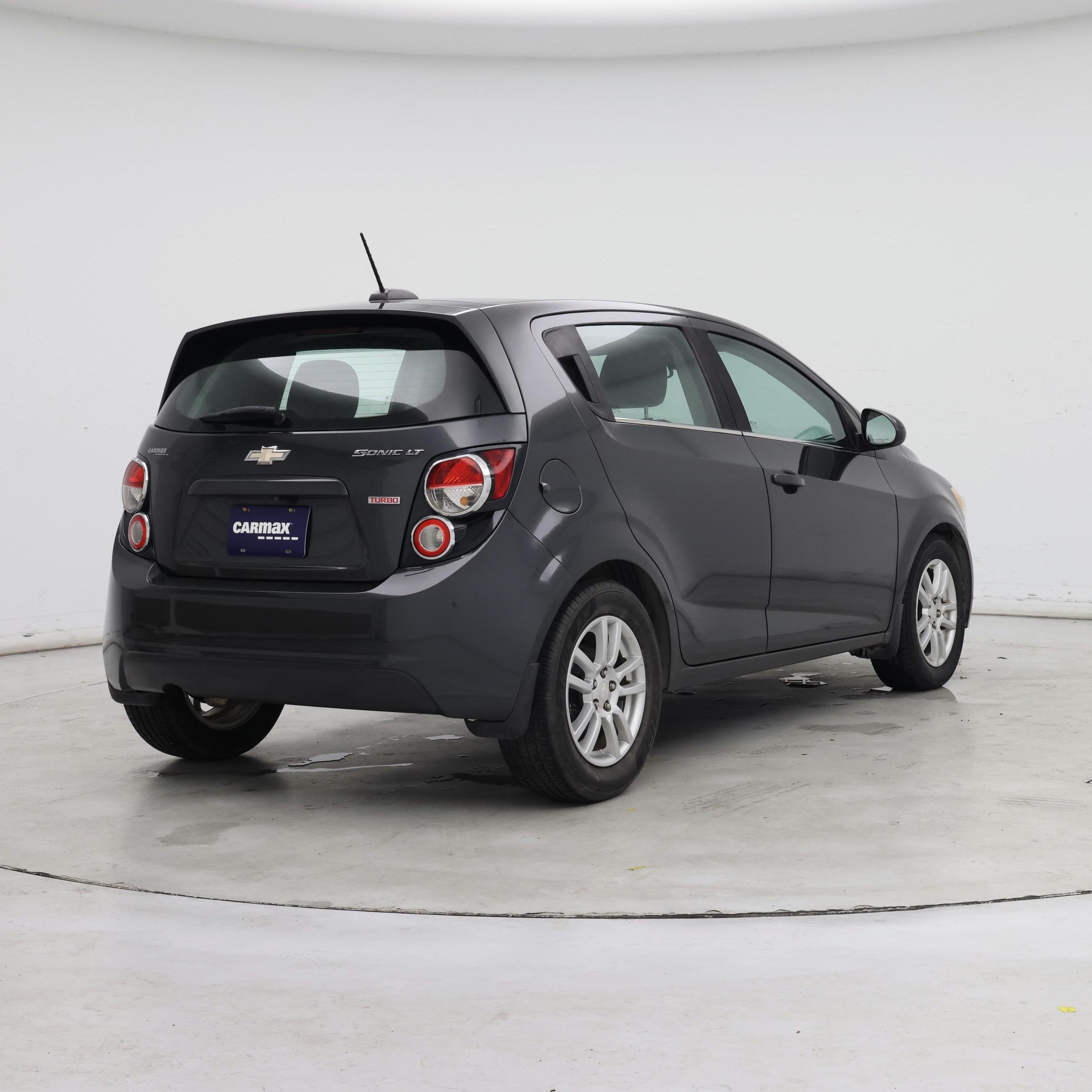 Thumbnail: 2016 Chevrolet Sonic - 8