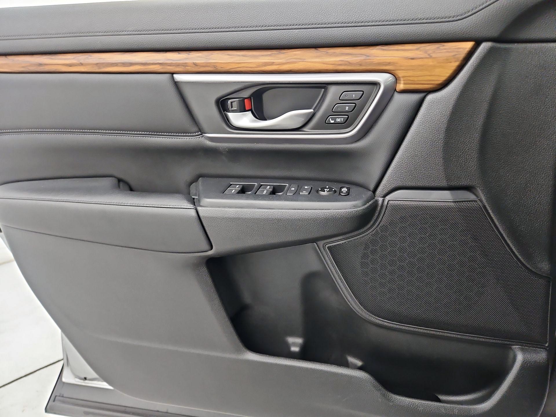 Thumbnail: 2017 Honda CR-V - 12