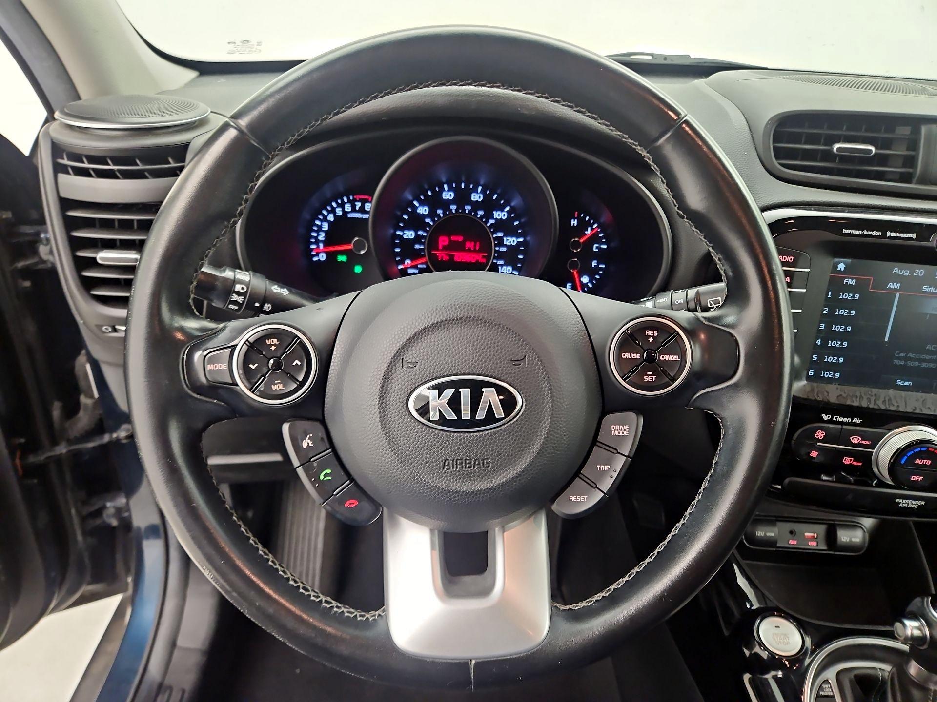 Thumbnail: 2017 Kia Soul - 10