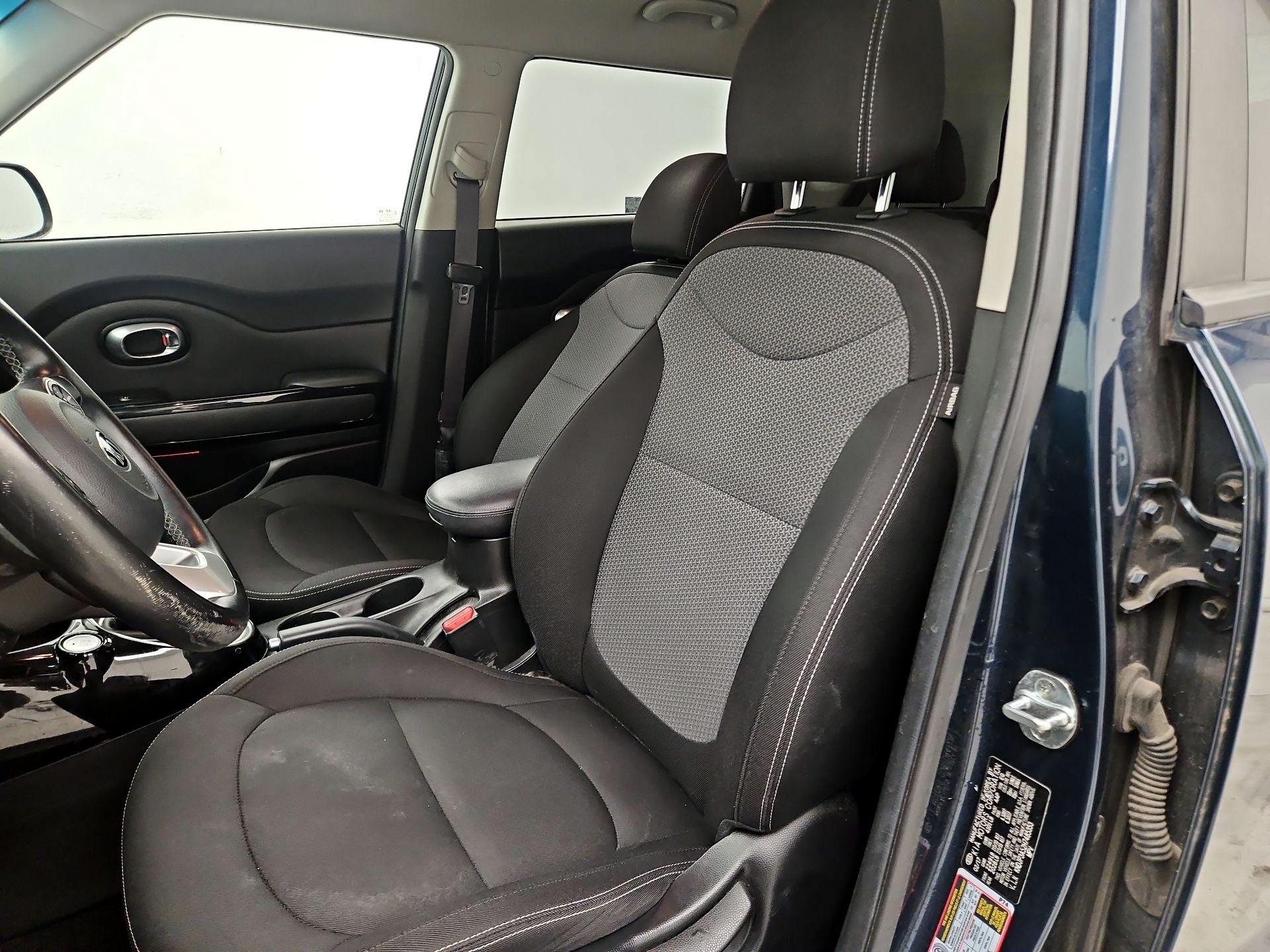 Thumbnail: 2017 Kia Soul - 11