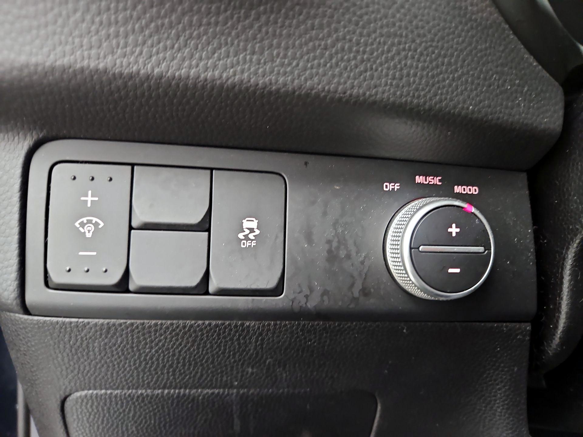 Thumbnail: 2017 Kia Soul - 13