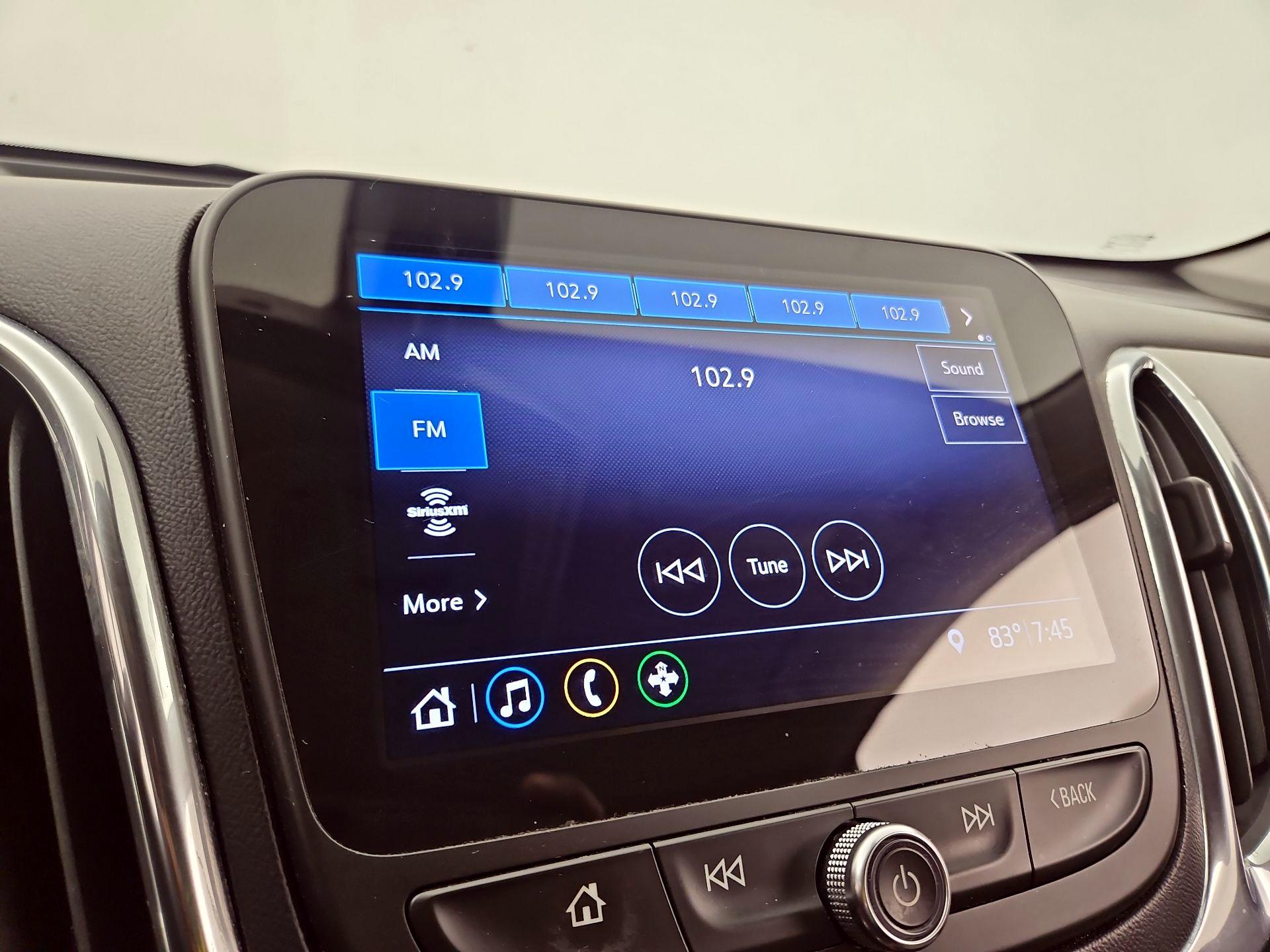Thumbnail: 2019 Chevrolet Equinox - 15