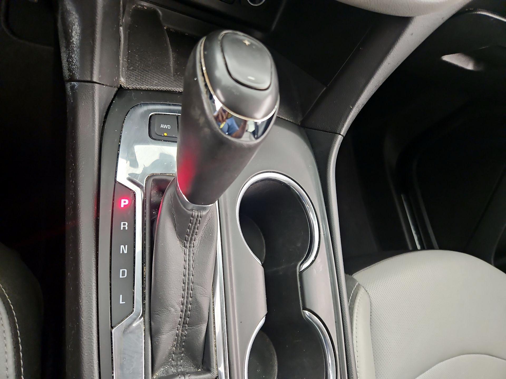 Thumbnail: 2019 Chevrolet Equinox - 17