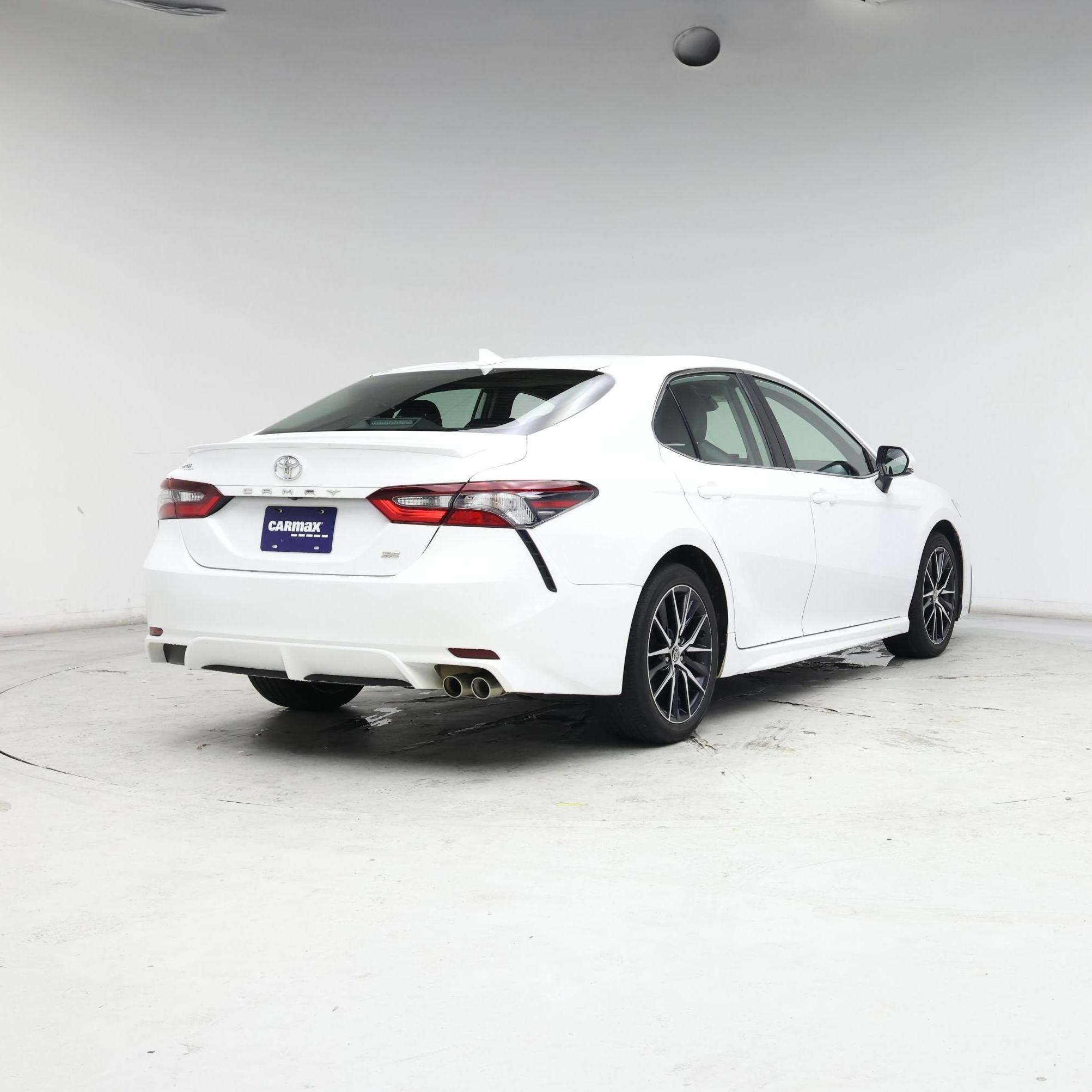 Thumbnail: 2021 Toyota Camry - 8