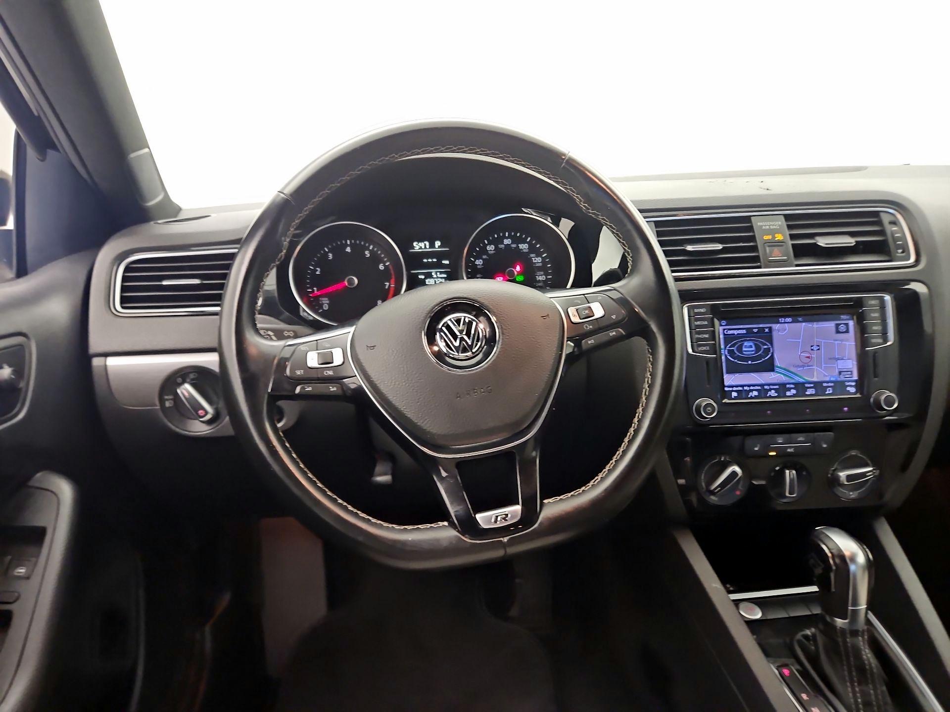 Thumbnail: 2016 Volkswagen Jetta - 10