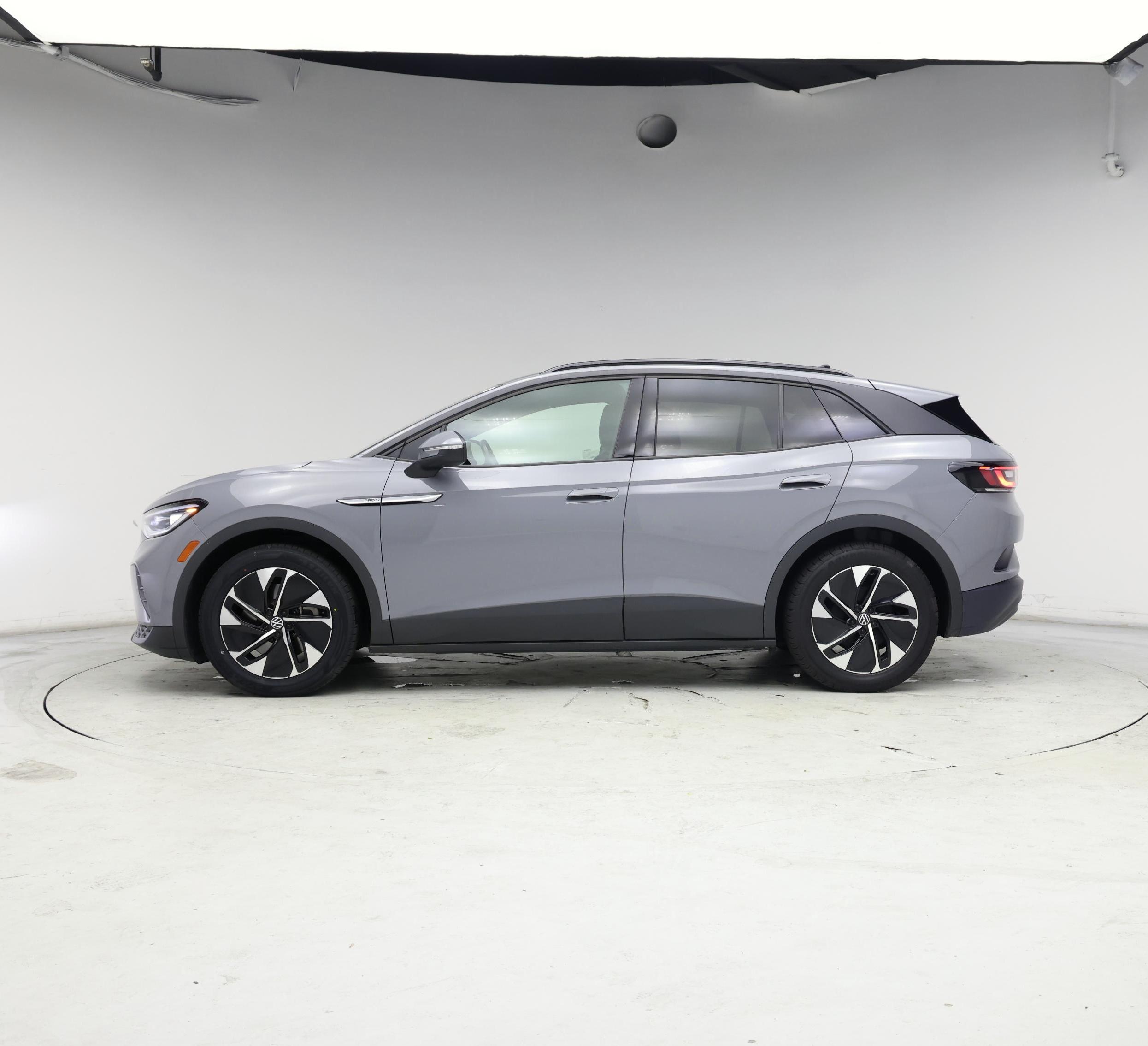 Thumbnail: 2021 Volkswagen ID.4 - 3