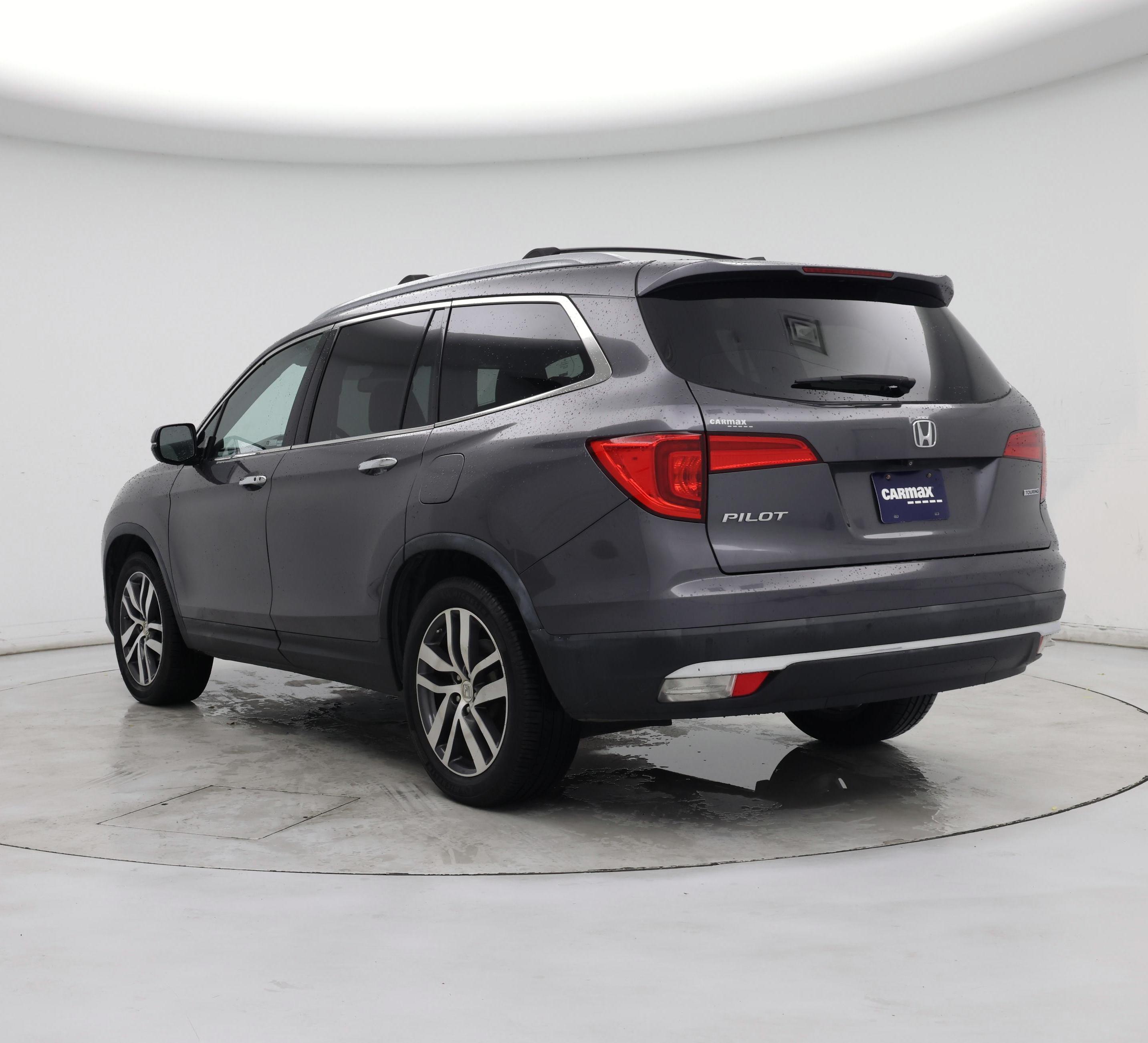 Thumbnail: 2017 Honda Pilot - 2