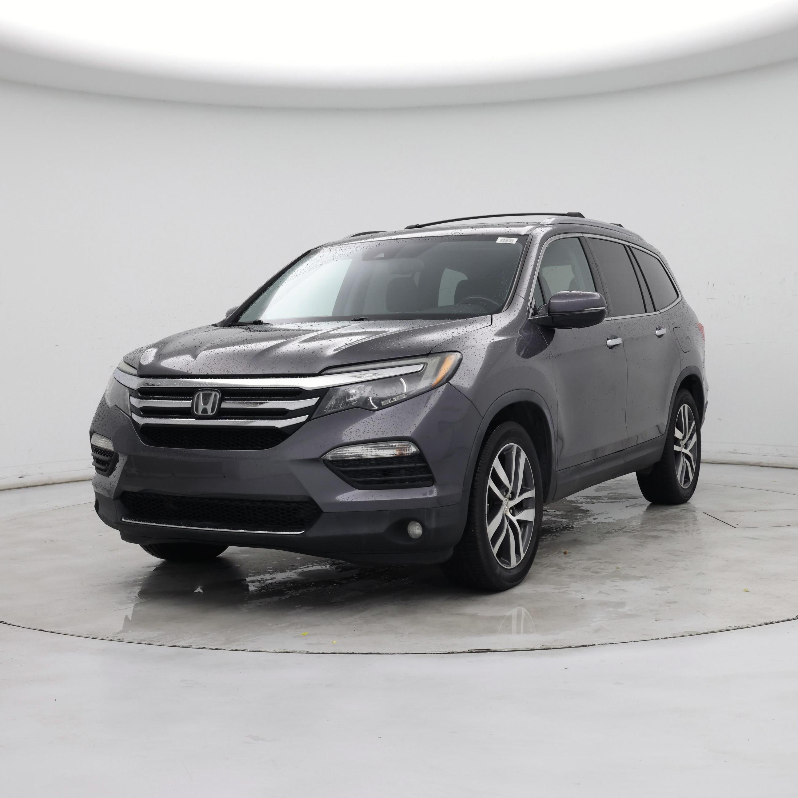 Thumbnail: 2017 Honda Pilot - 4