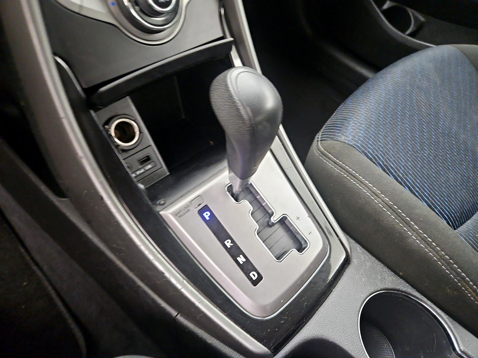 Thumbnail: 2013 Hyundai Elantra - 16