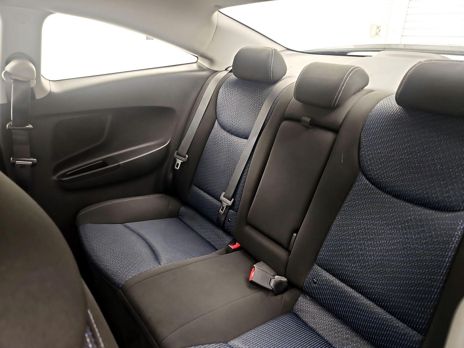 Thumbnail: 2013 Hyundai Elantra - 18