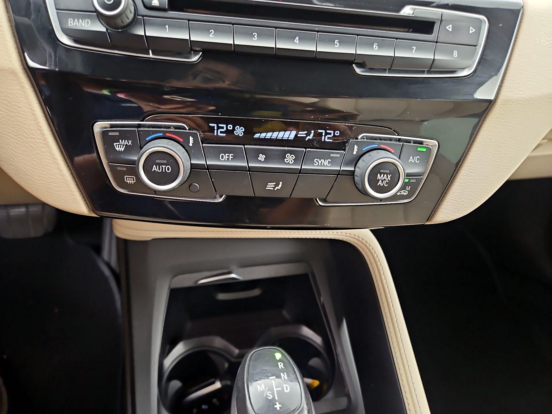 Thumbnail: 2018 BMW X1 - 16