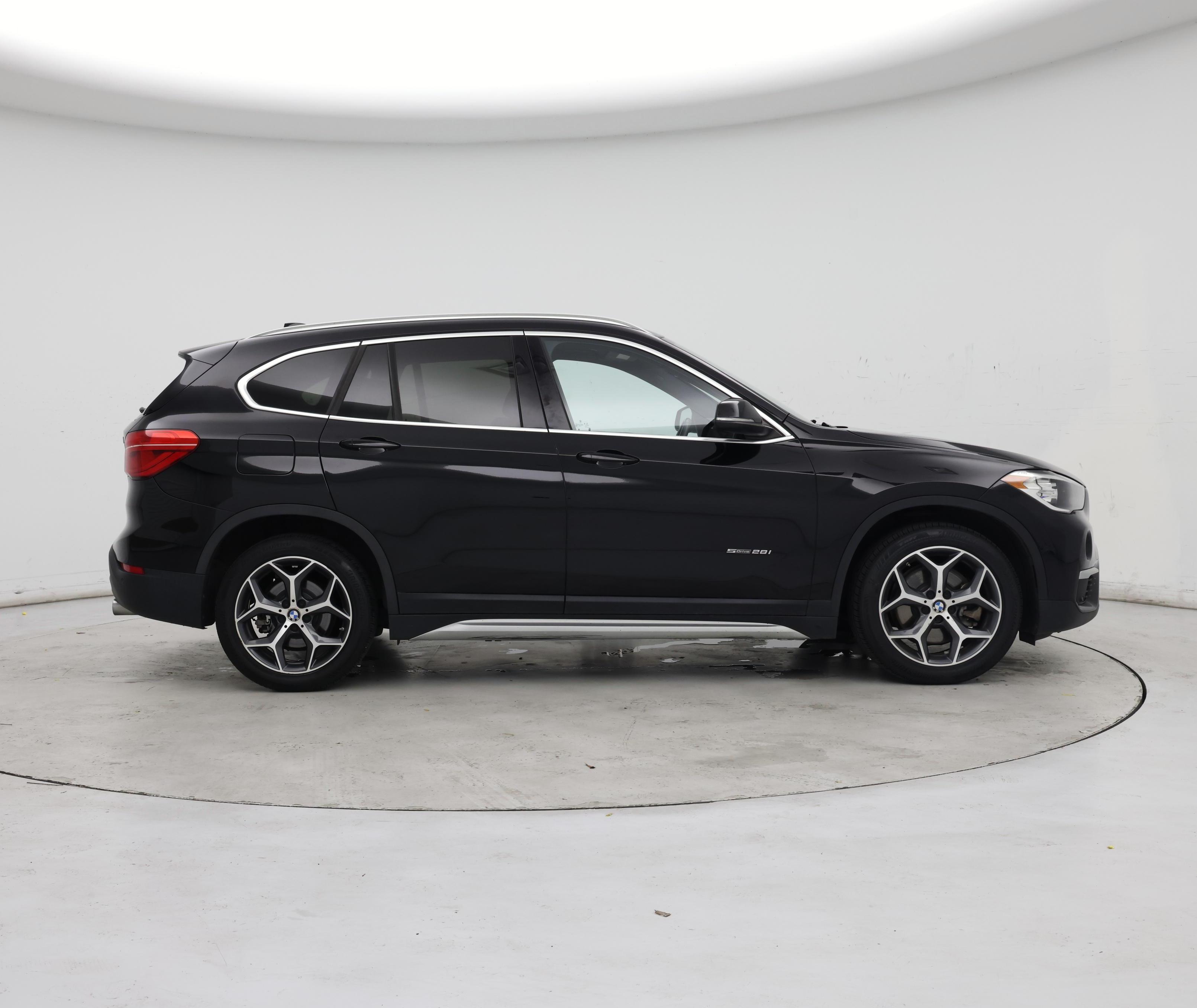 Thumbnail: 2018 BMW X1 - 7