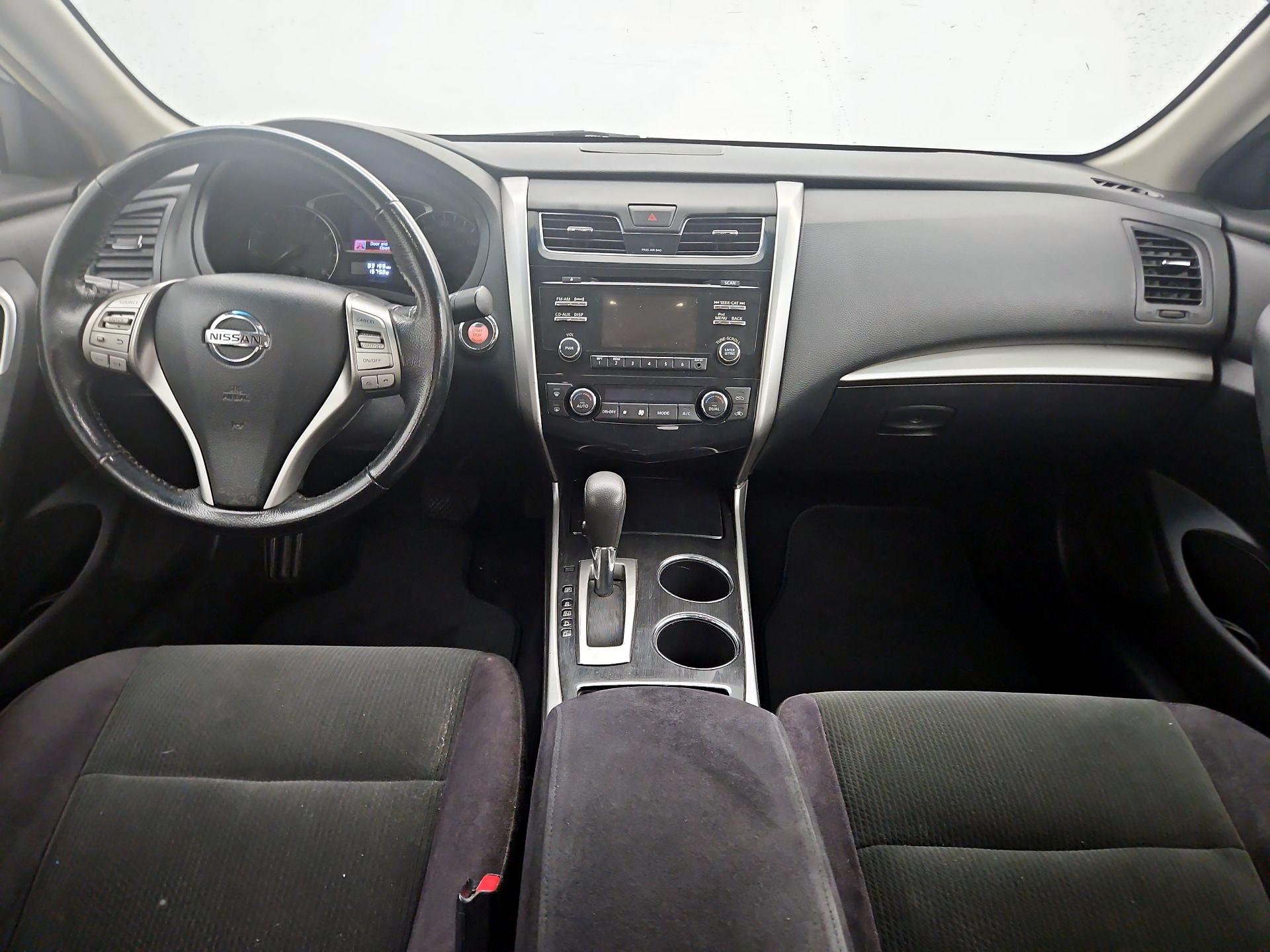 Thumbnail: 2013 Nissan Altima - 9