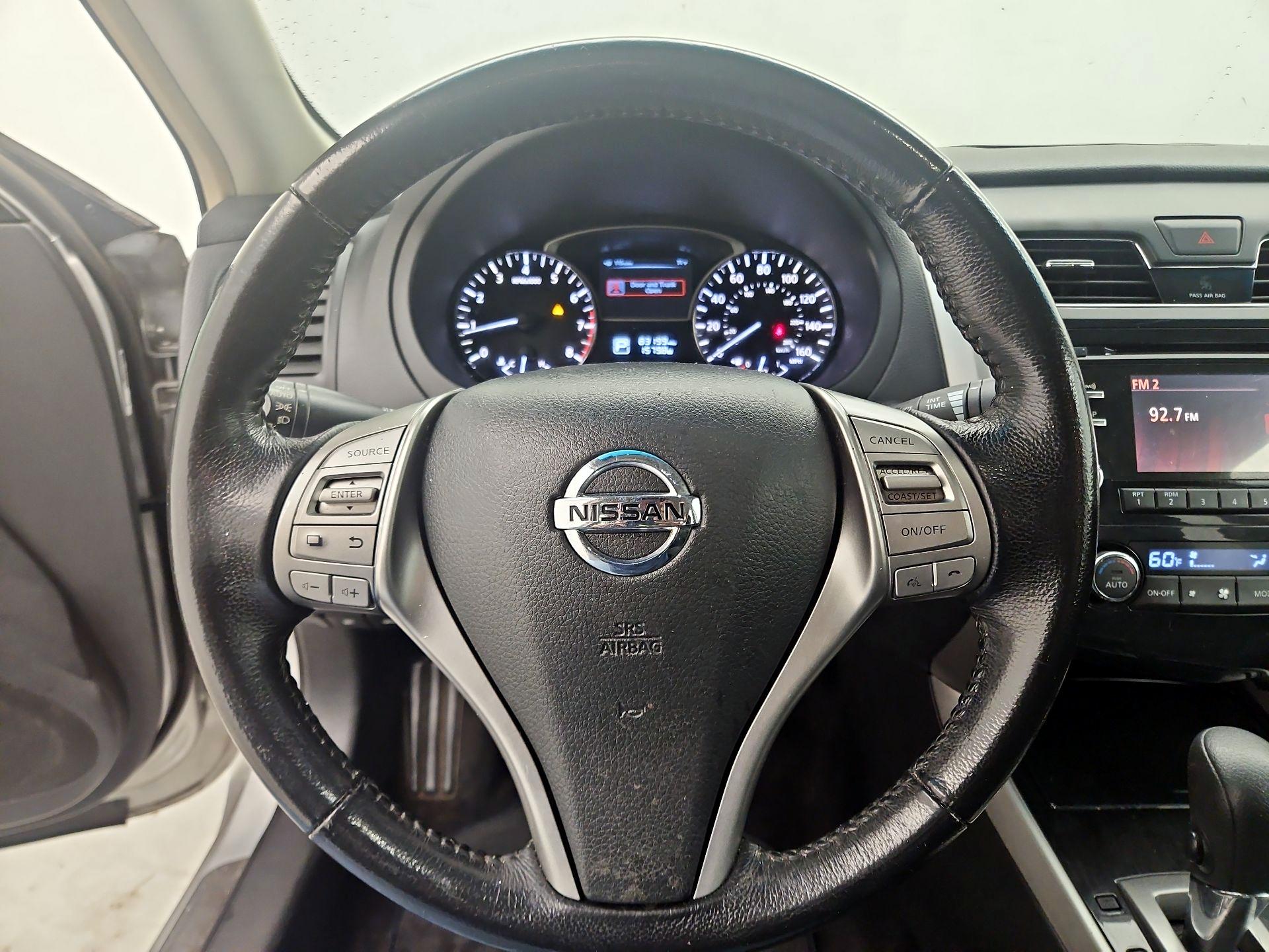 Thumbnail: 2013 Nissan Altima - 10