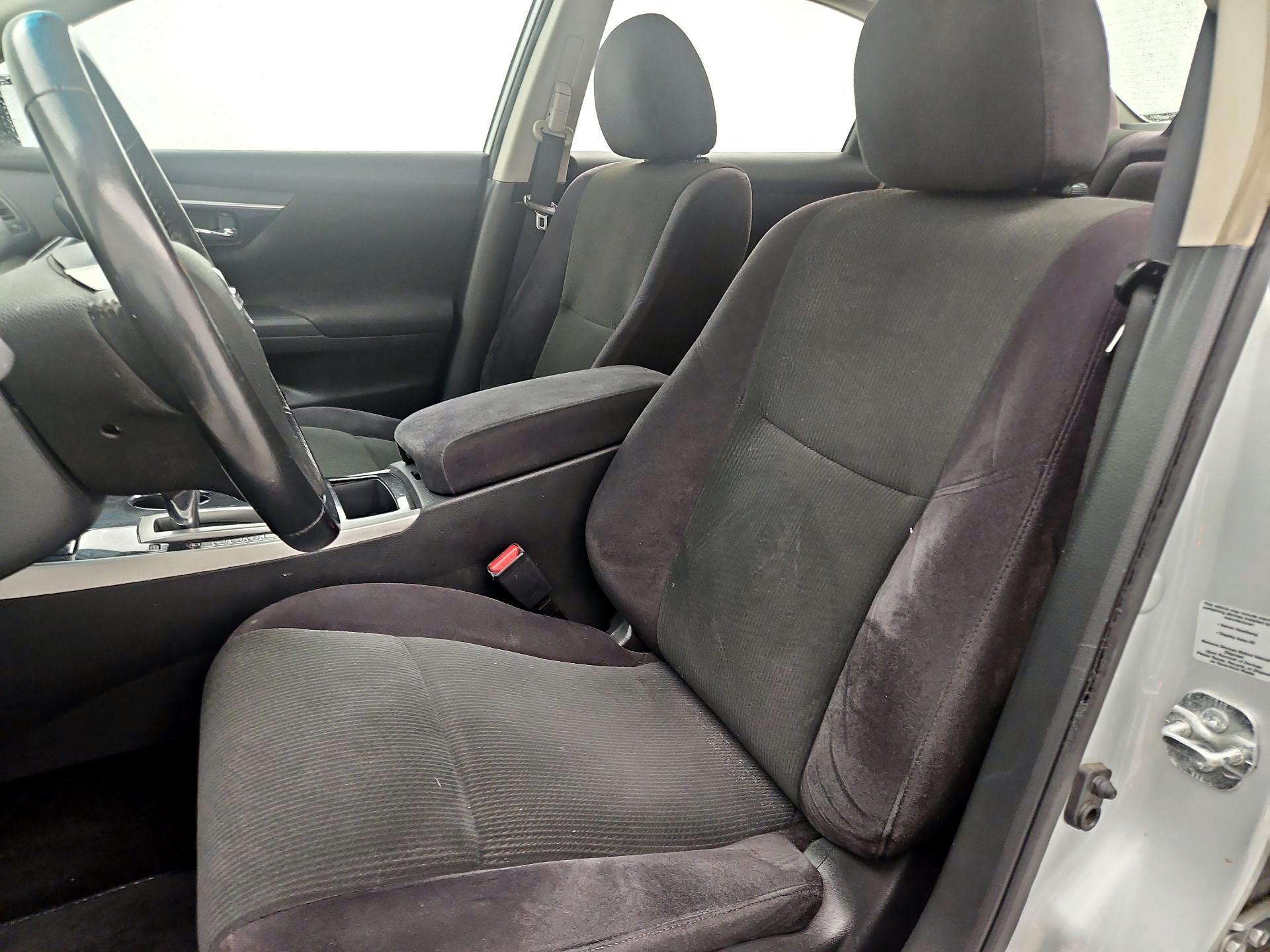 Thumbnail: 2013 Nissan Altima - 11
