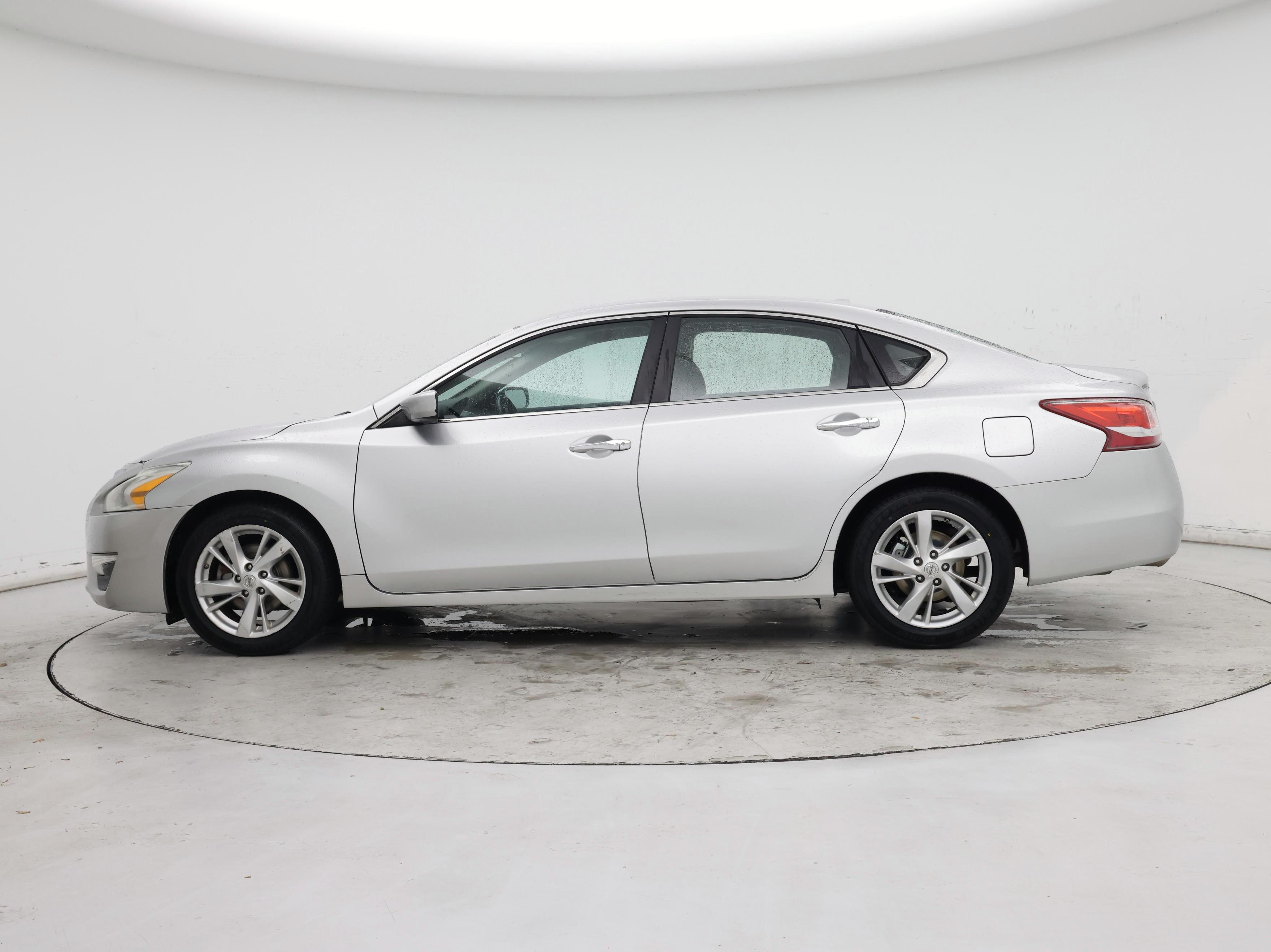Thumbnail: 2013 Nissan Altima - 3