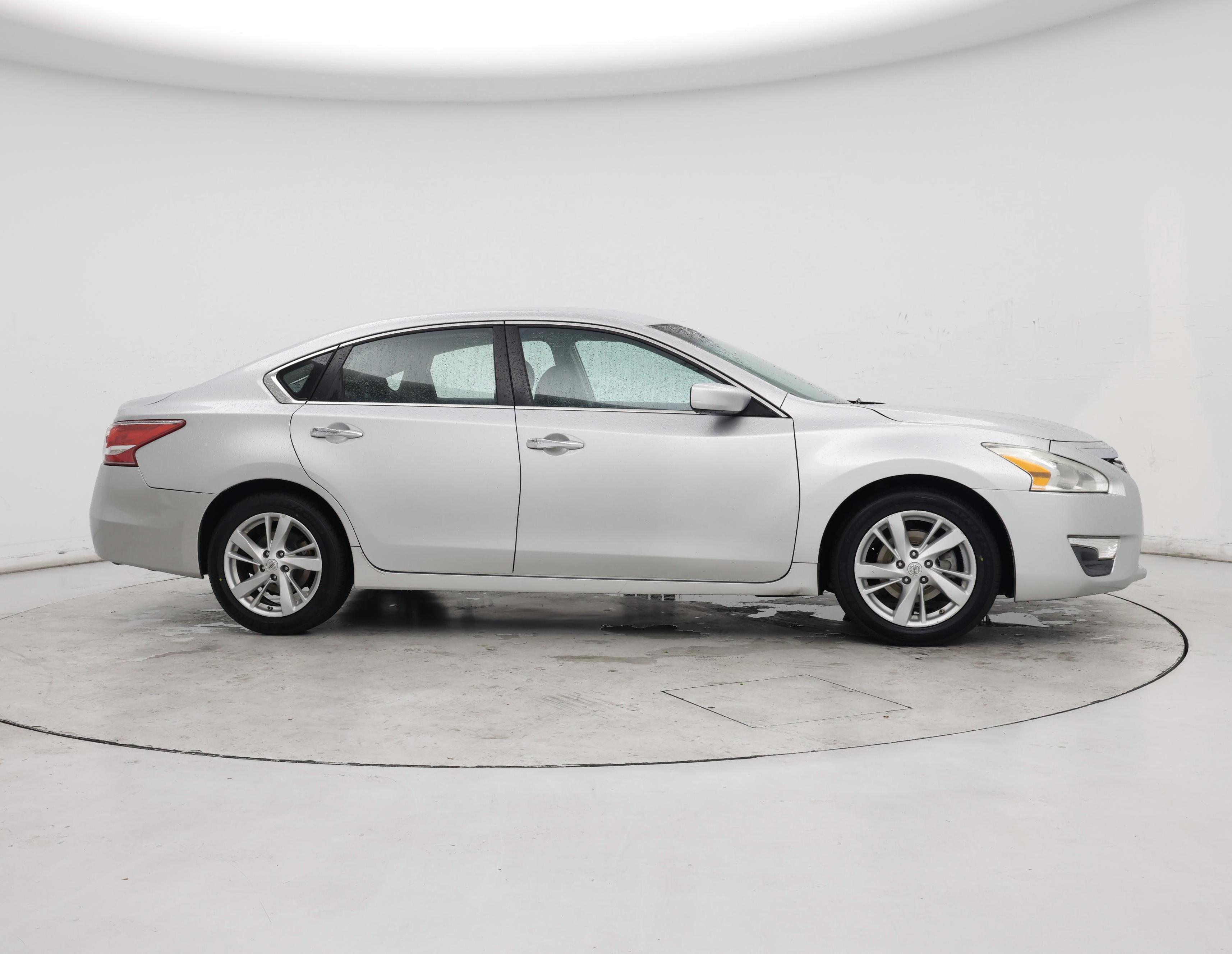 Thumbnail: 2013 Nissan Altima - 7