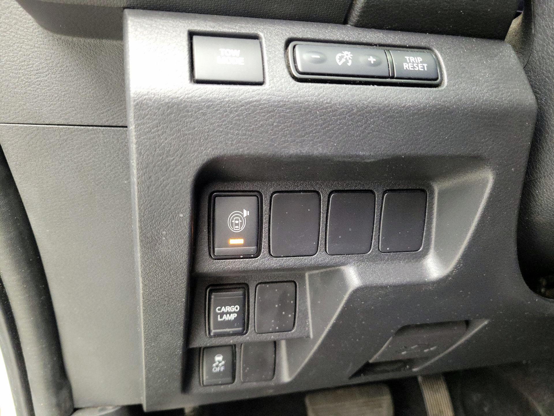 Thumbnail: 2022 Nissan Frontier - 13