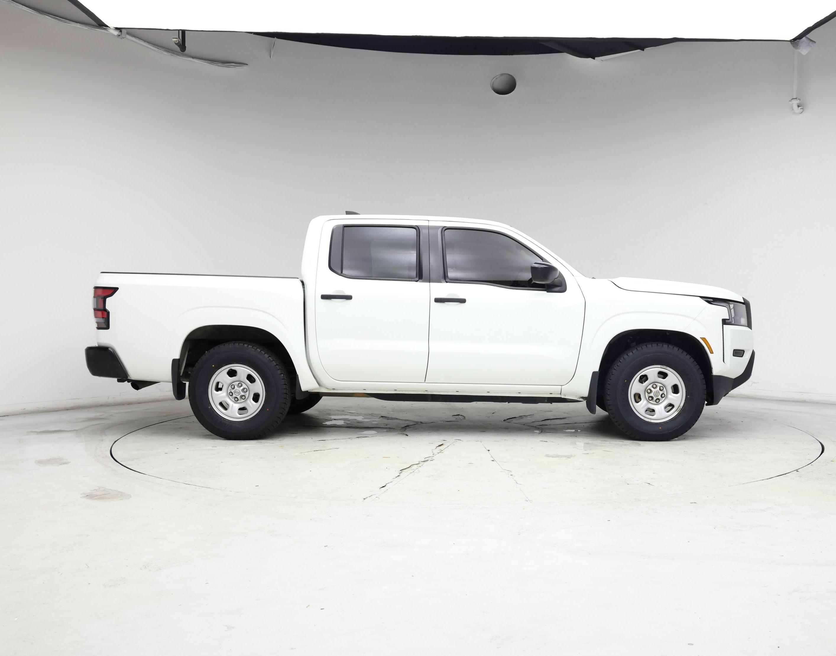 Thumbnail: 2022 Nissan Frontier - 7