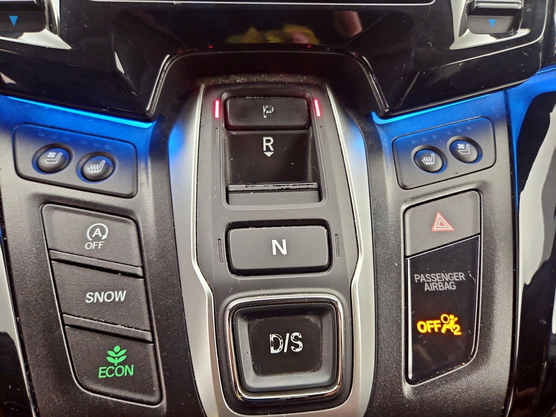 Thumbnail: 2019 Honda Odyssey - 17