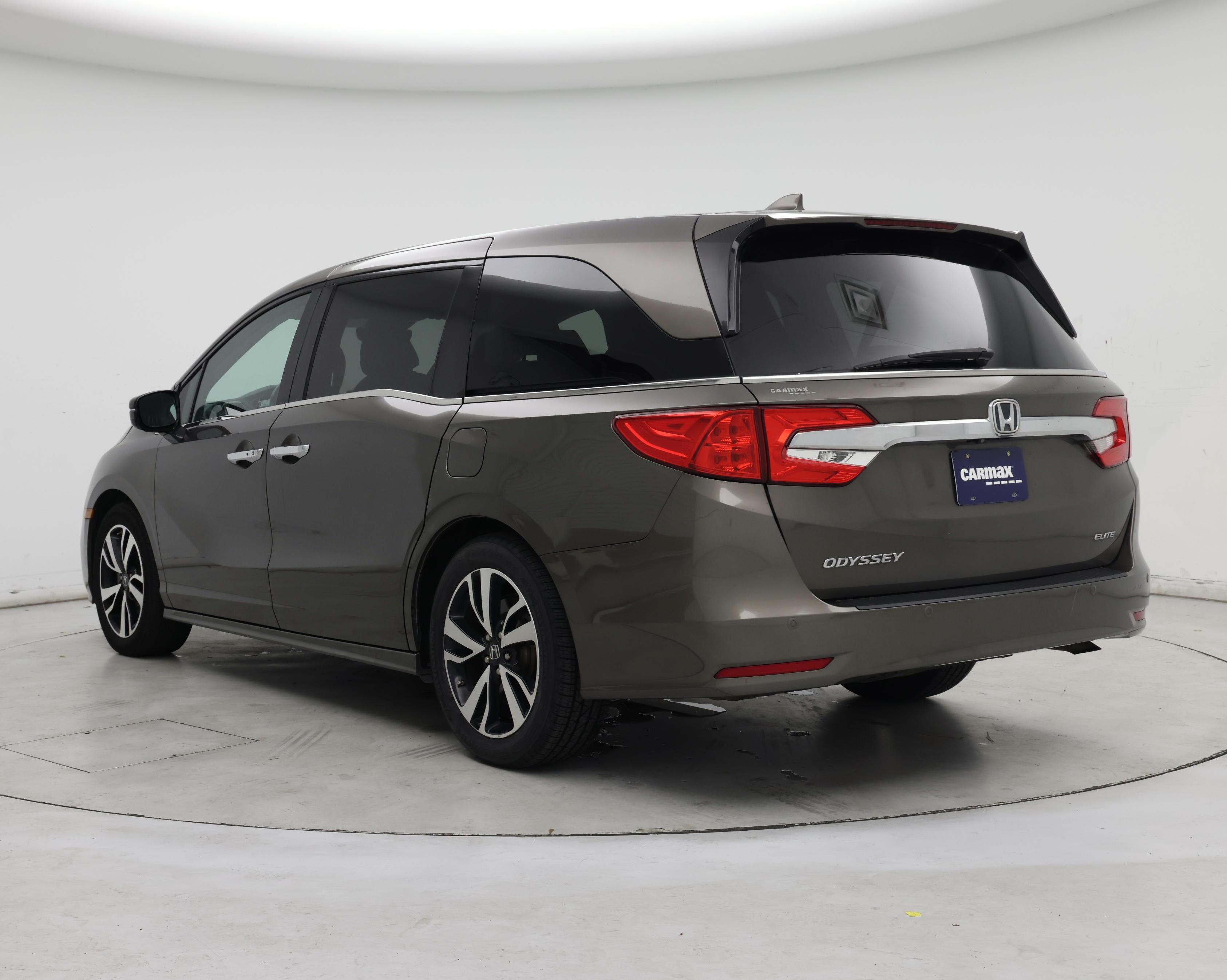 Thumbnail: 2019 Honda Odyssey - 2