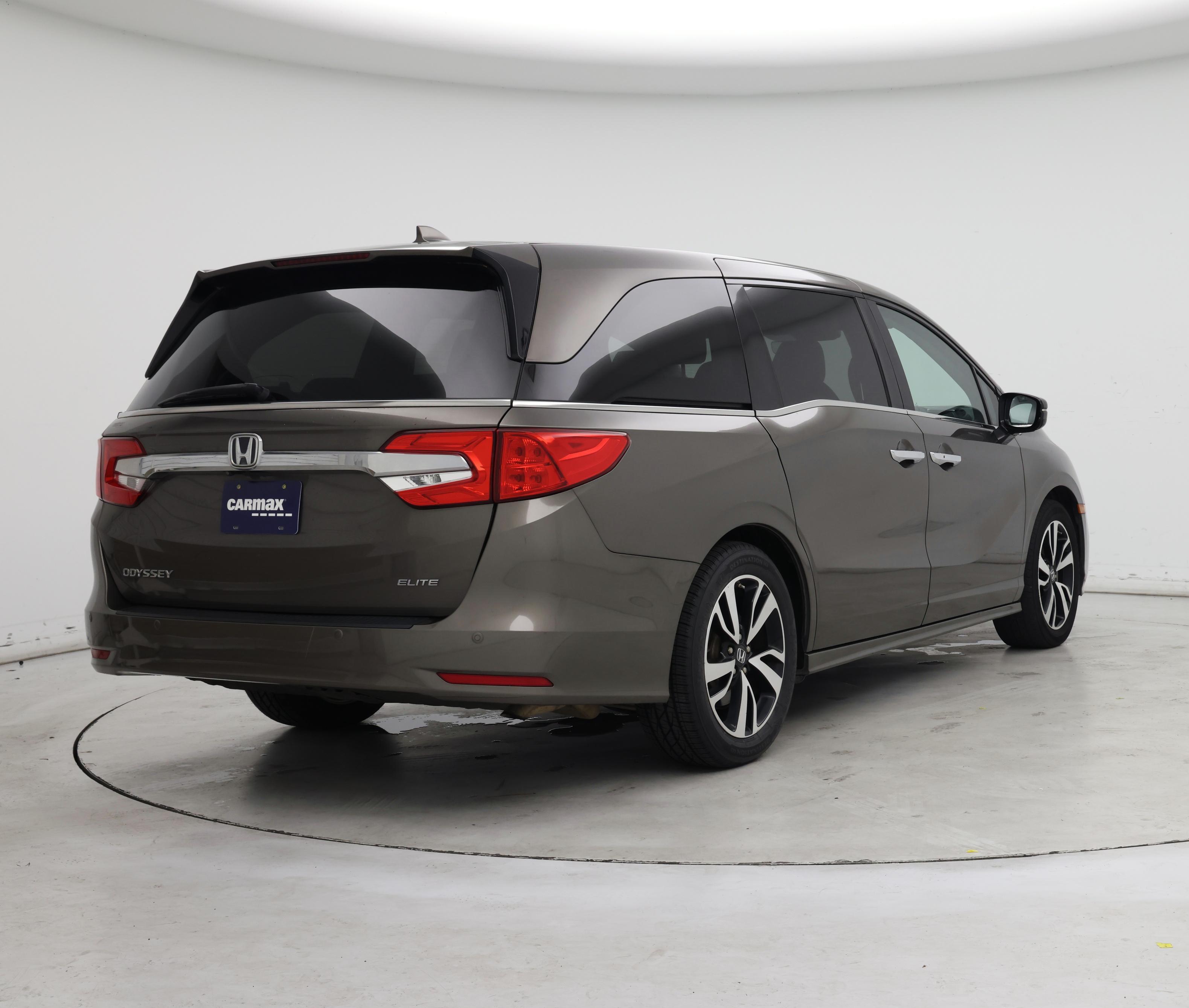 Thumbnail: 2019 Honda Odyssey - 8