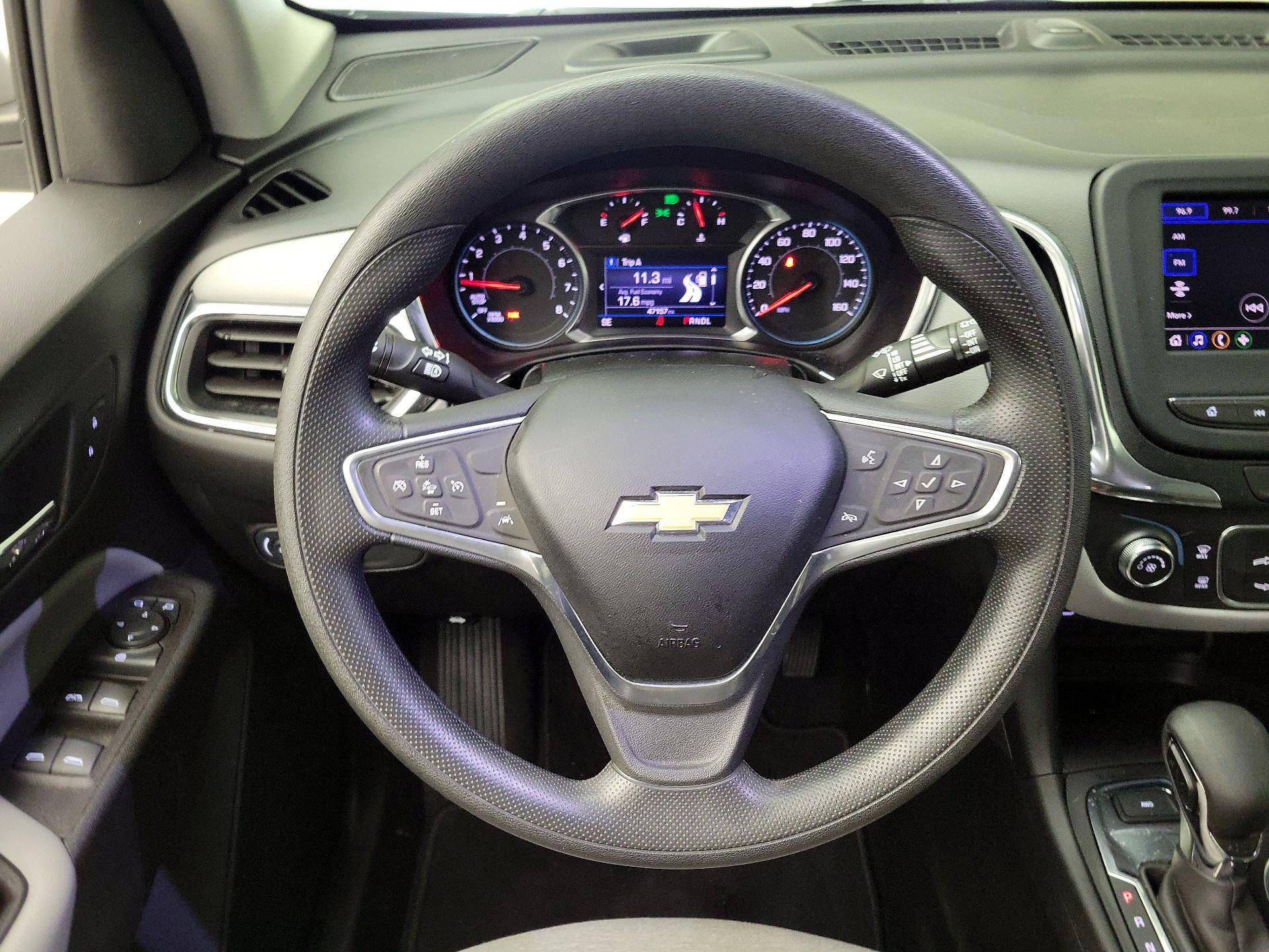 Thumbnail: 2022 Chevrolet Equinox - 10